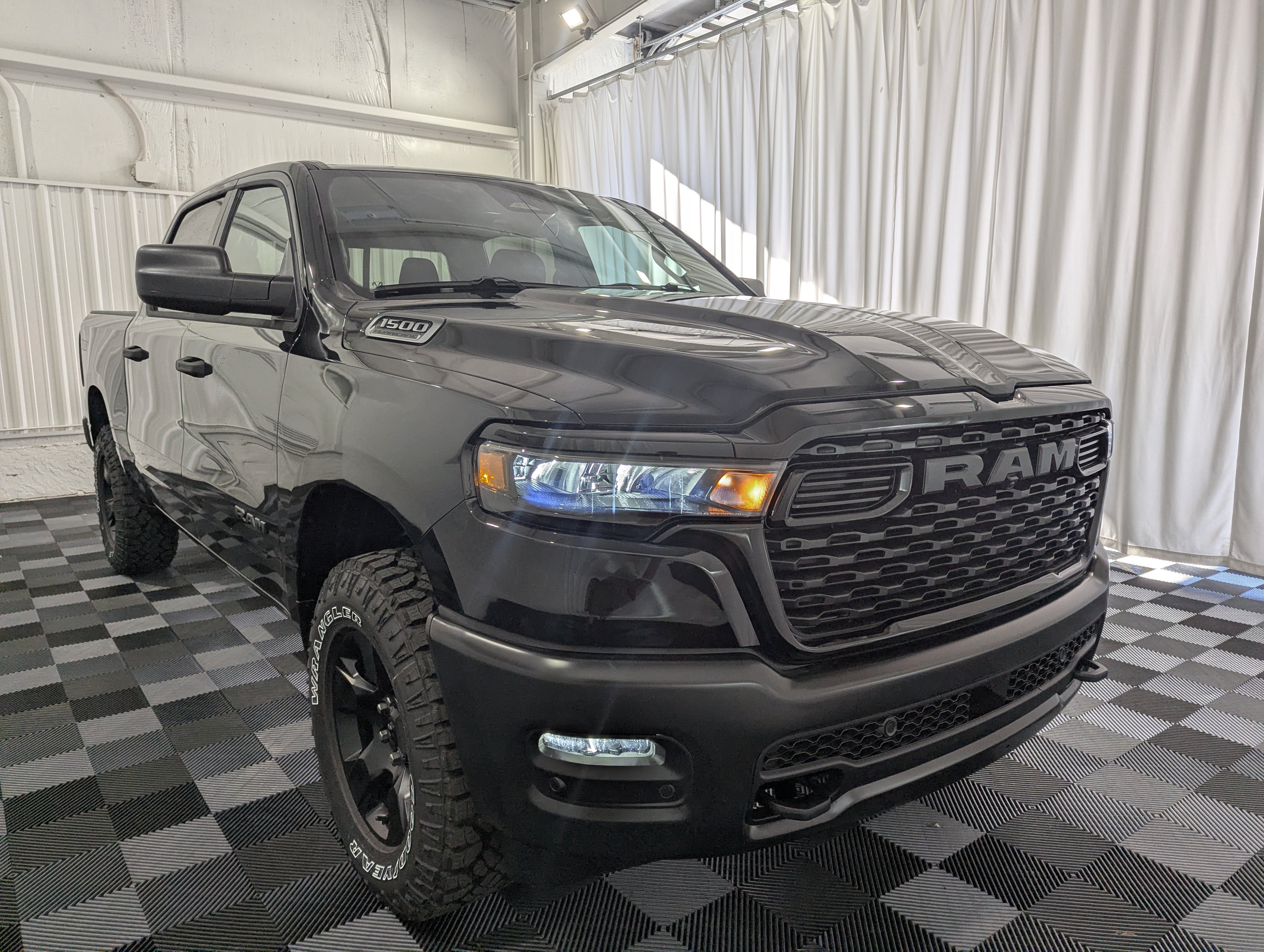 2026 RAM Ram 1500 RAM 1500 WARLOCK CREW CAB 4X4 5'7' BOX