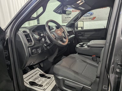 2026 RAM Ram 2500 RAM 2500 BLACK EXPRESS CREW CAB 4X4 6'4' BOX