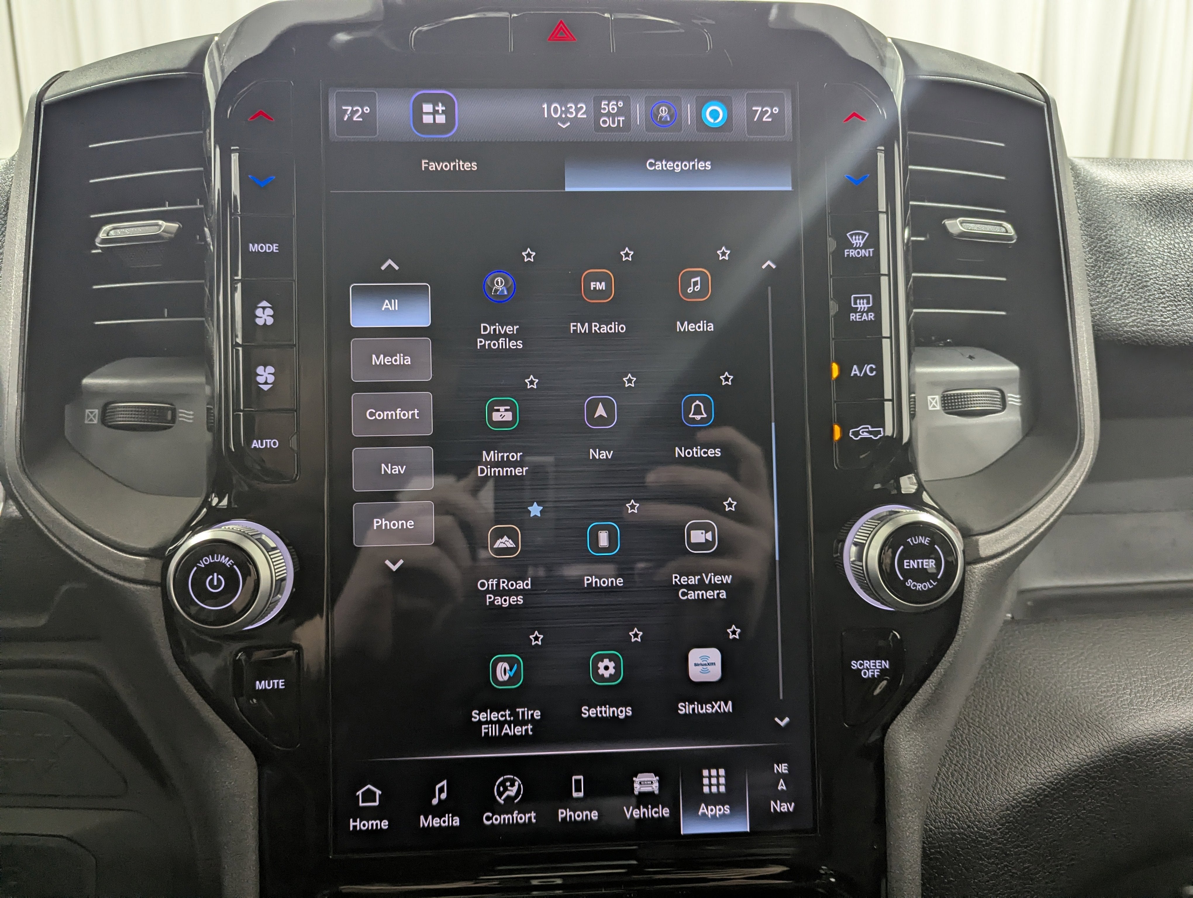 2026 RAM Ram 2500 RAM 2500 BLACK EXPRESS CREW CAB 4X4 6'4' BOX