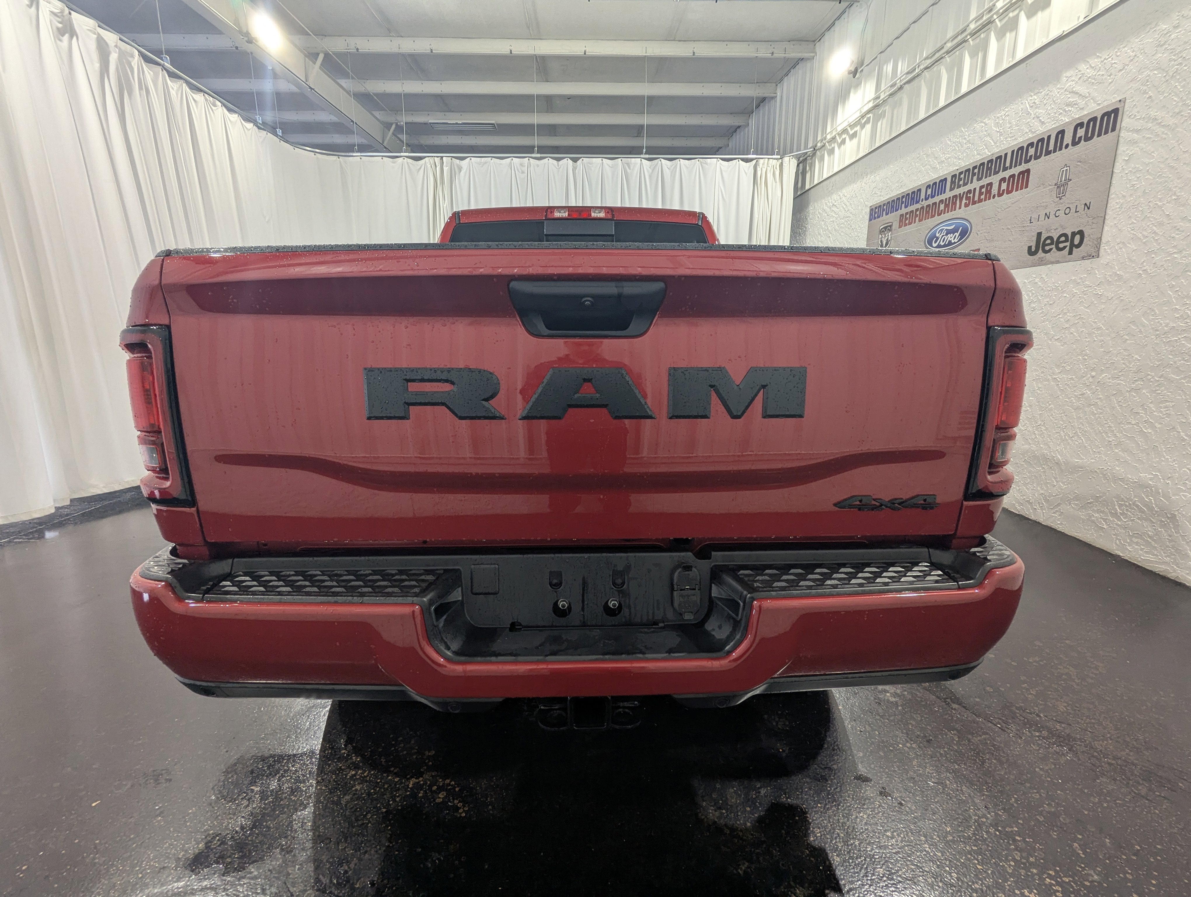 2026 RAM Ram 2500 RAM 2500 BLACK EXPRESS CREW CAB 4X4 6'4' BOX
