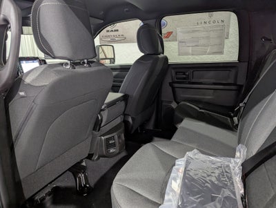 2026 RAM Ram 2500 RAM 2500 BLACK EXPRESS CREW CAB 4X4 6'4' BOX