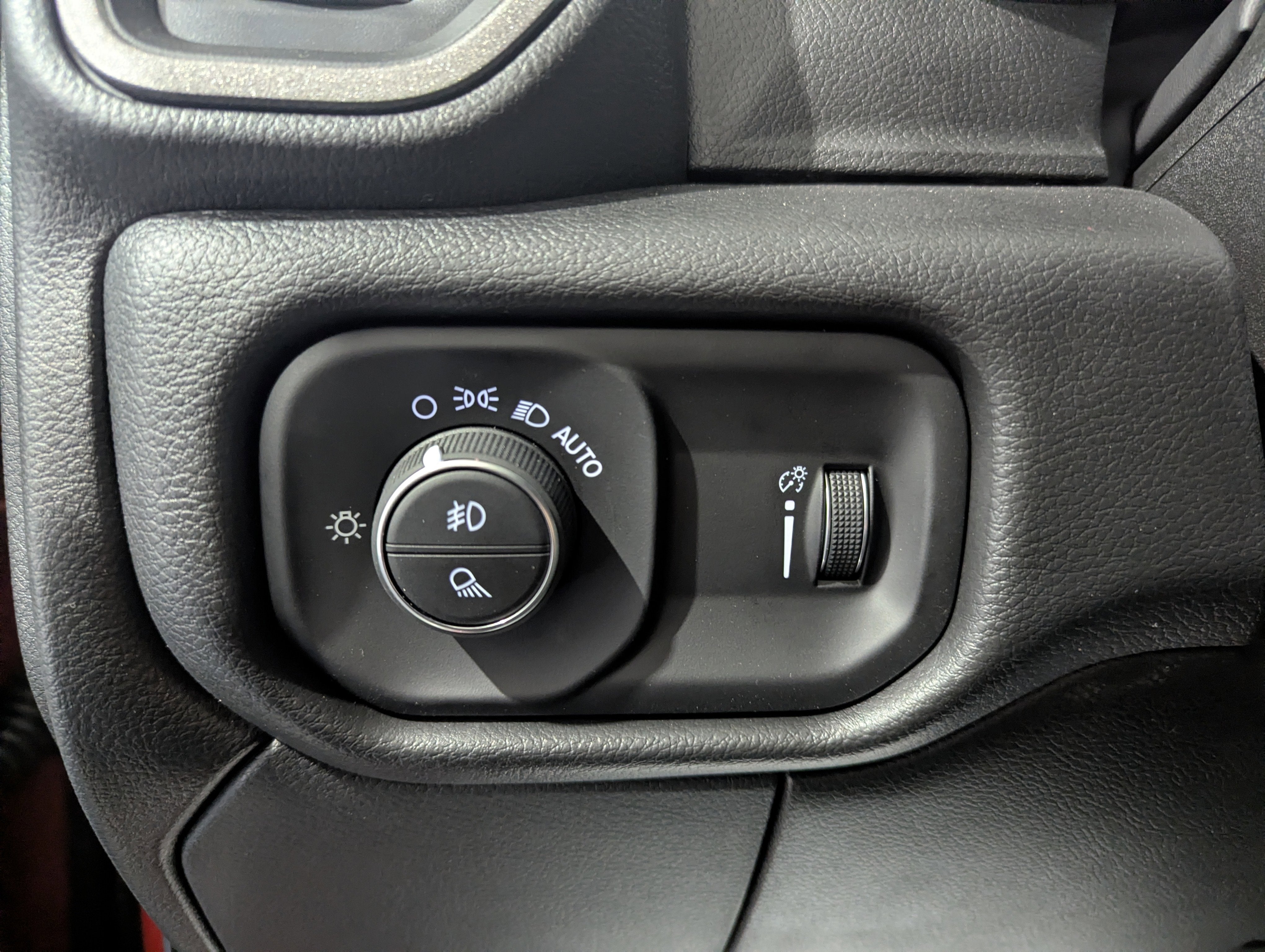 2026 RAM Ram 2500 RAM 2500 BLACK EXPRESS CREW CAB 4X4 6'4' BOX