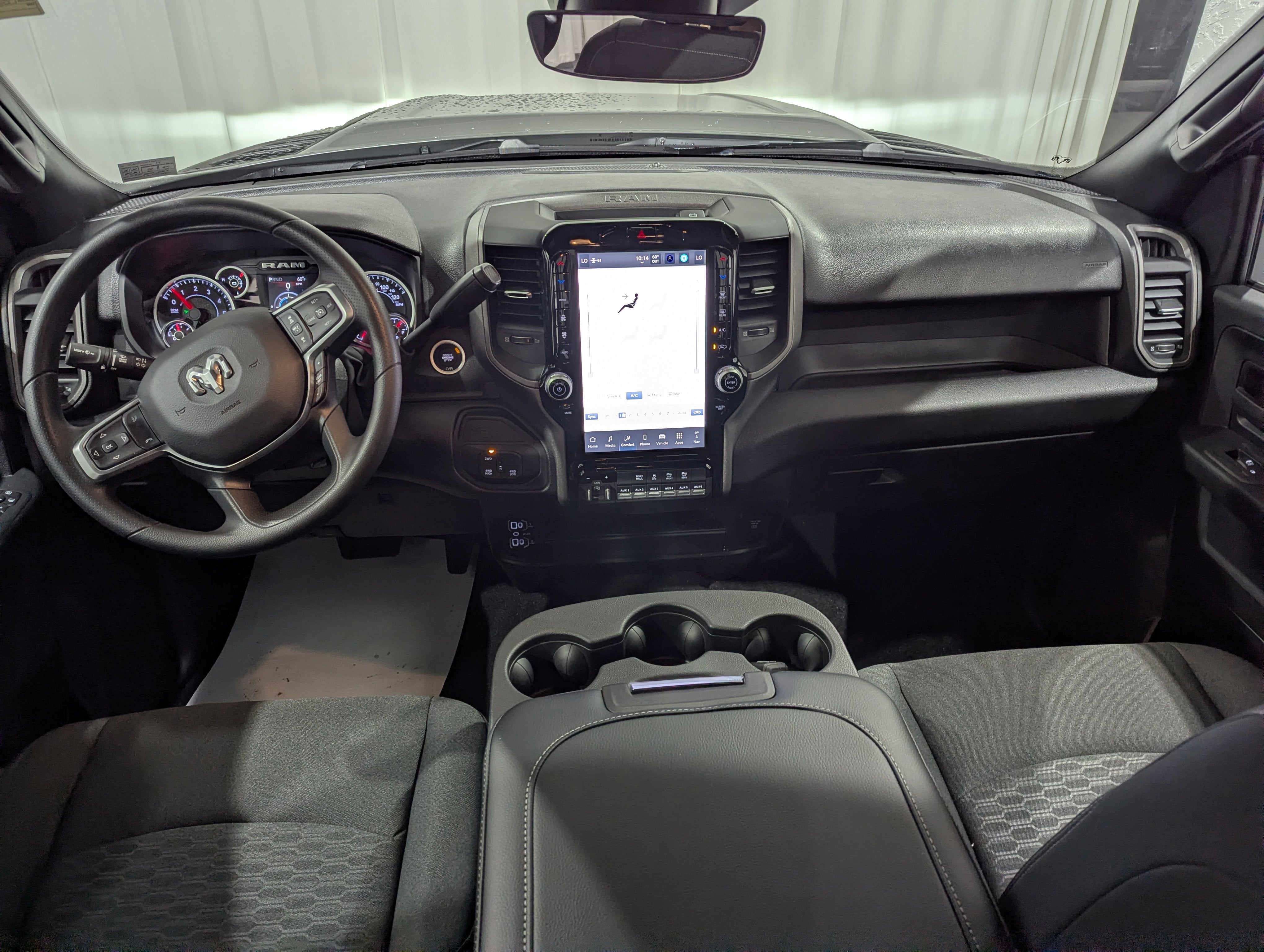 2026 RAM Ram 2500 RAM 2500 BLACK EXPRESS CREW CAB 4X4 6'4' BOX