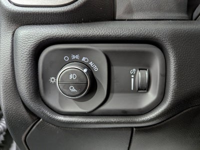 2026 RAM Ram 2500 RAM 2500 BLACK EXPRESS CREW CAB 4X4 6'4' BOX