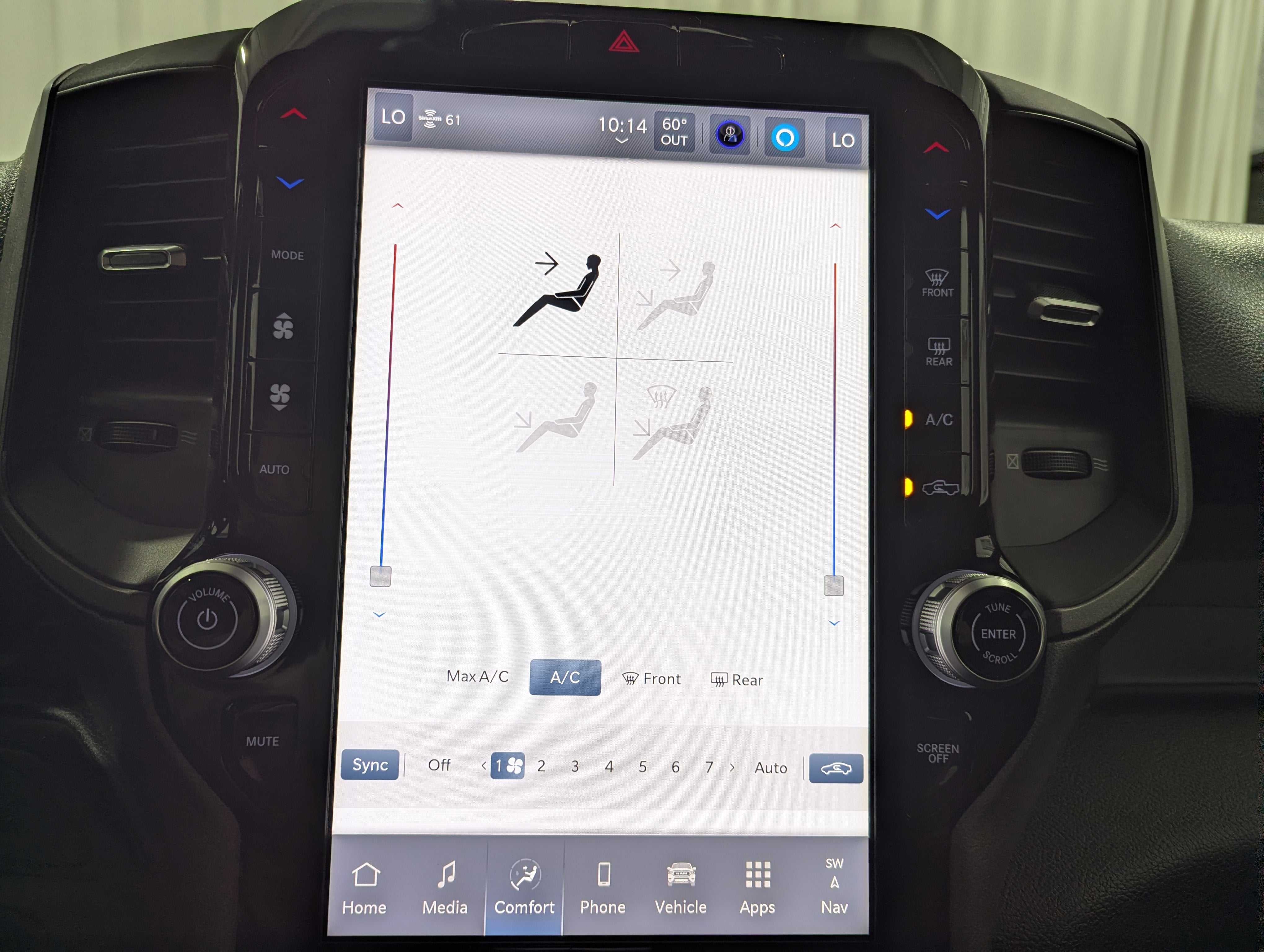 2026 RAM Ram 2500 RAM 2500 BLACK EXPRESS CREW CAB 4X4 6'4' BOX