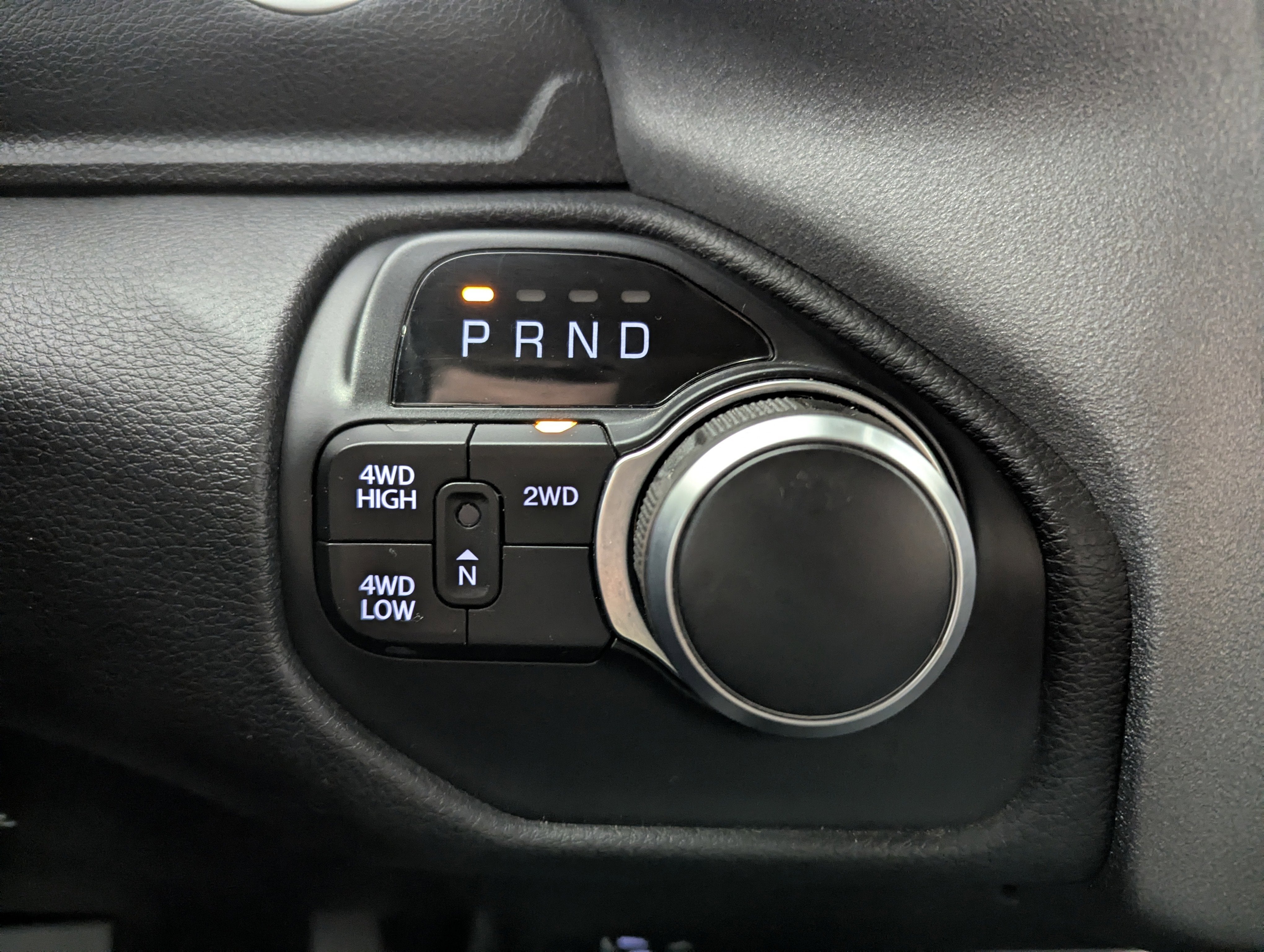 2020 RAM 2500 Tradesman Crew Cab 4x4 6'4' Box