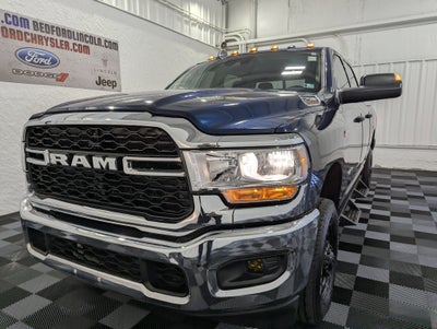 2020 RAM 2500 Tradesman Crew Cab 4x4 6'4' Box