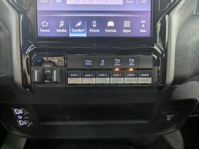 2026 RAM 2500 RAM 2500 BLACK EXPRESS CREW CAB 4X4 6'4' BOX