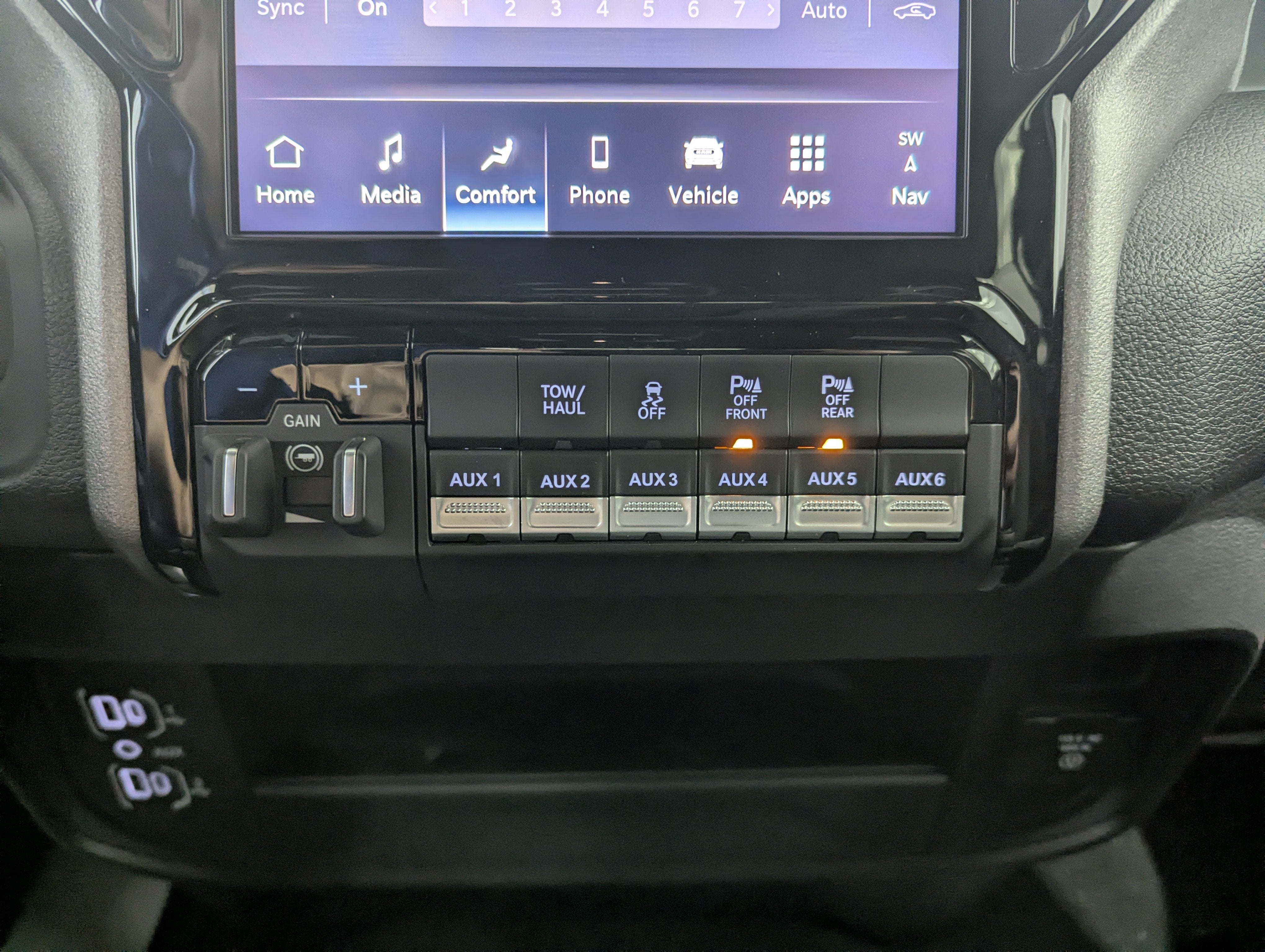 2026 RAM 2500 RAM 2500 BLACK EXPRESS CREW CAB 4X4 6'4' BOX