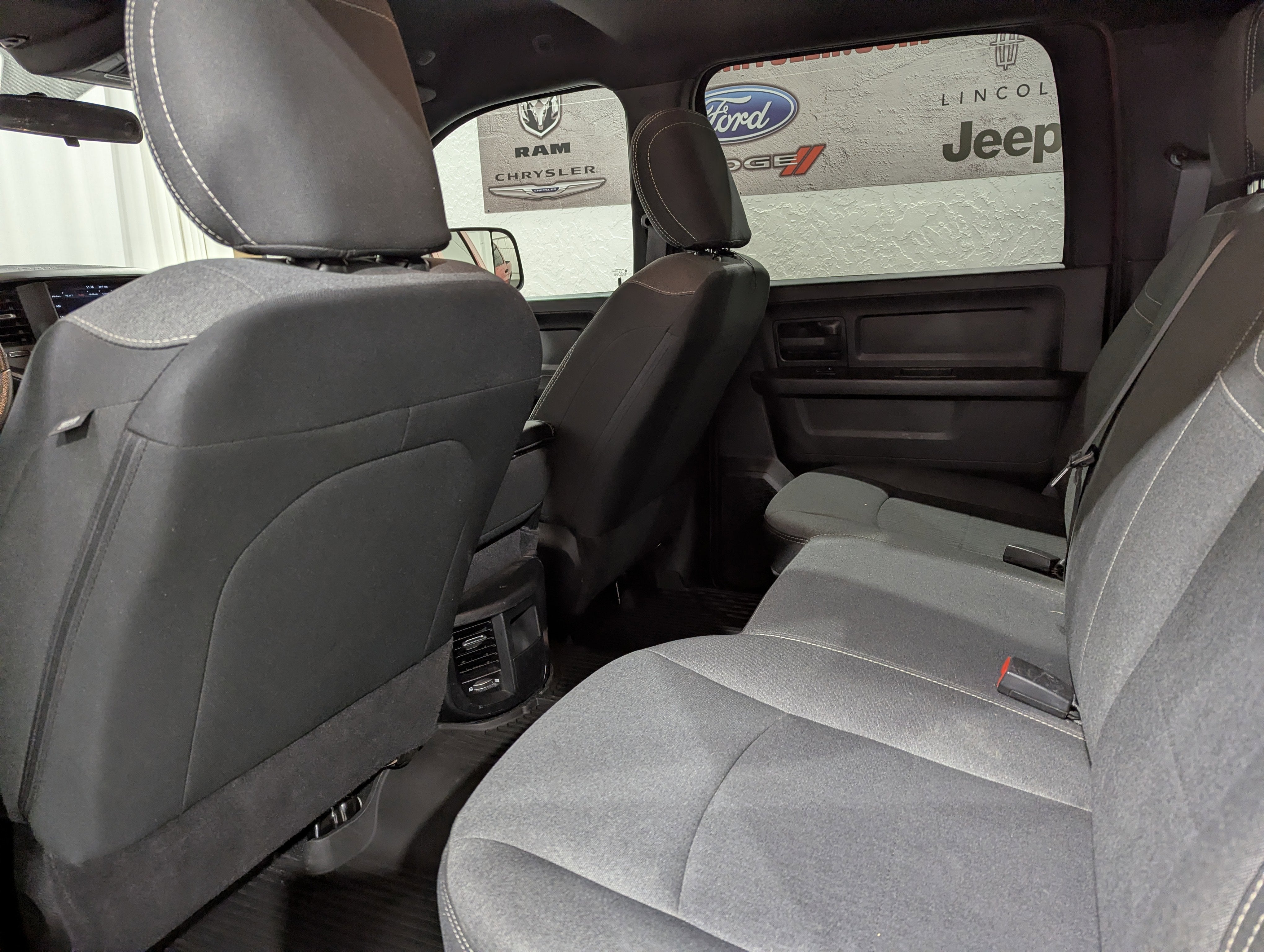 2021 RAM 2500 Tradesman Crew Cab 4x4 6'4' Box