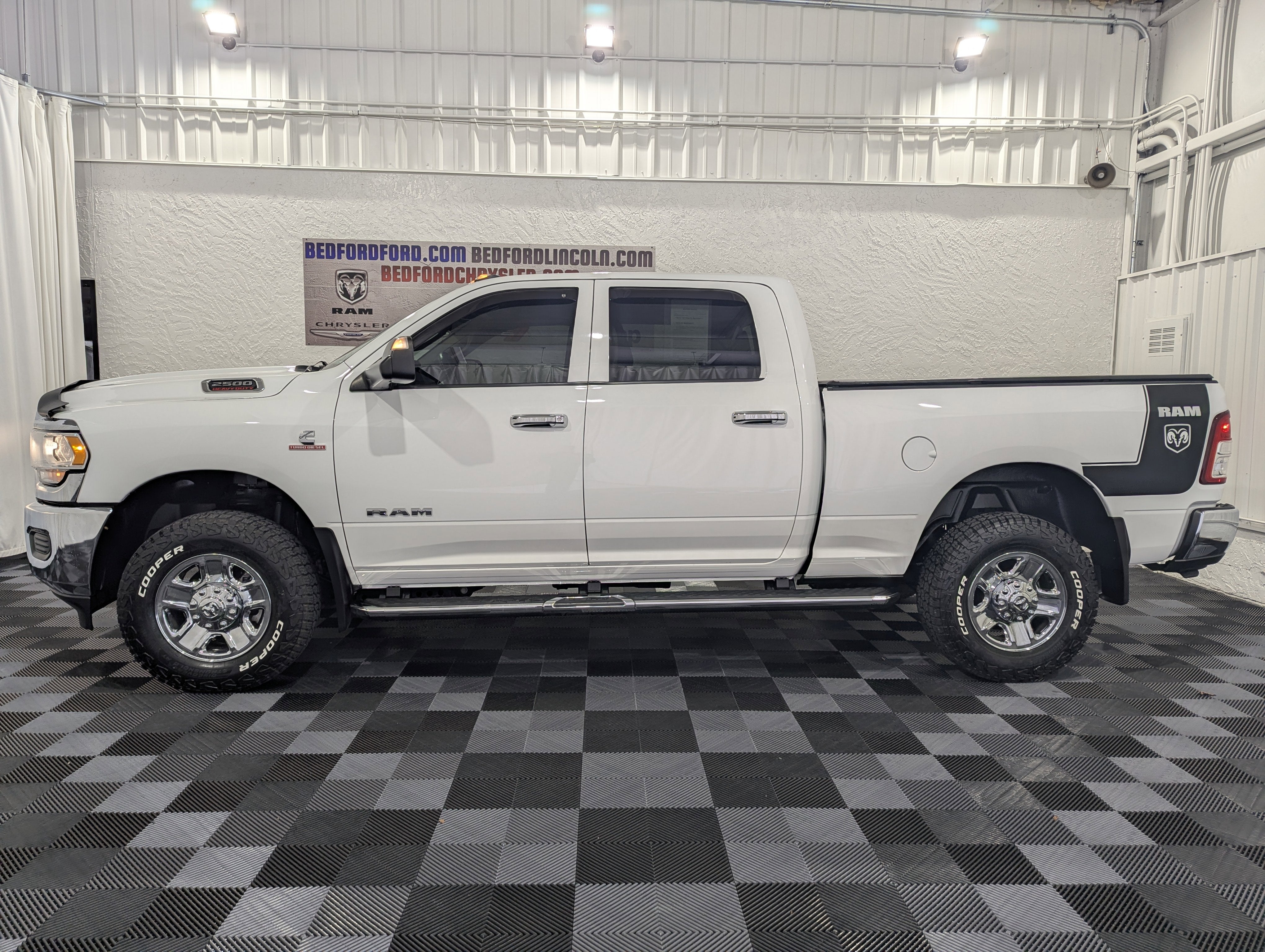 2020 RAM 2500 Tradesman Crew Cab 4x4 6'4' Box