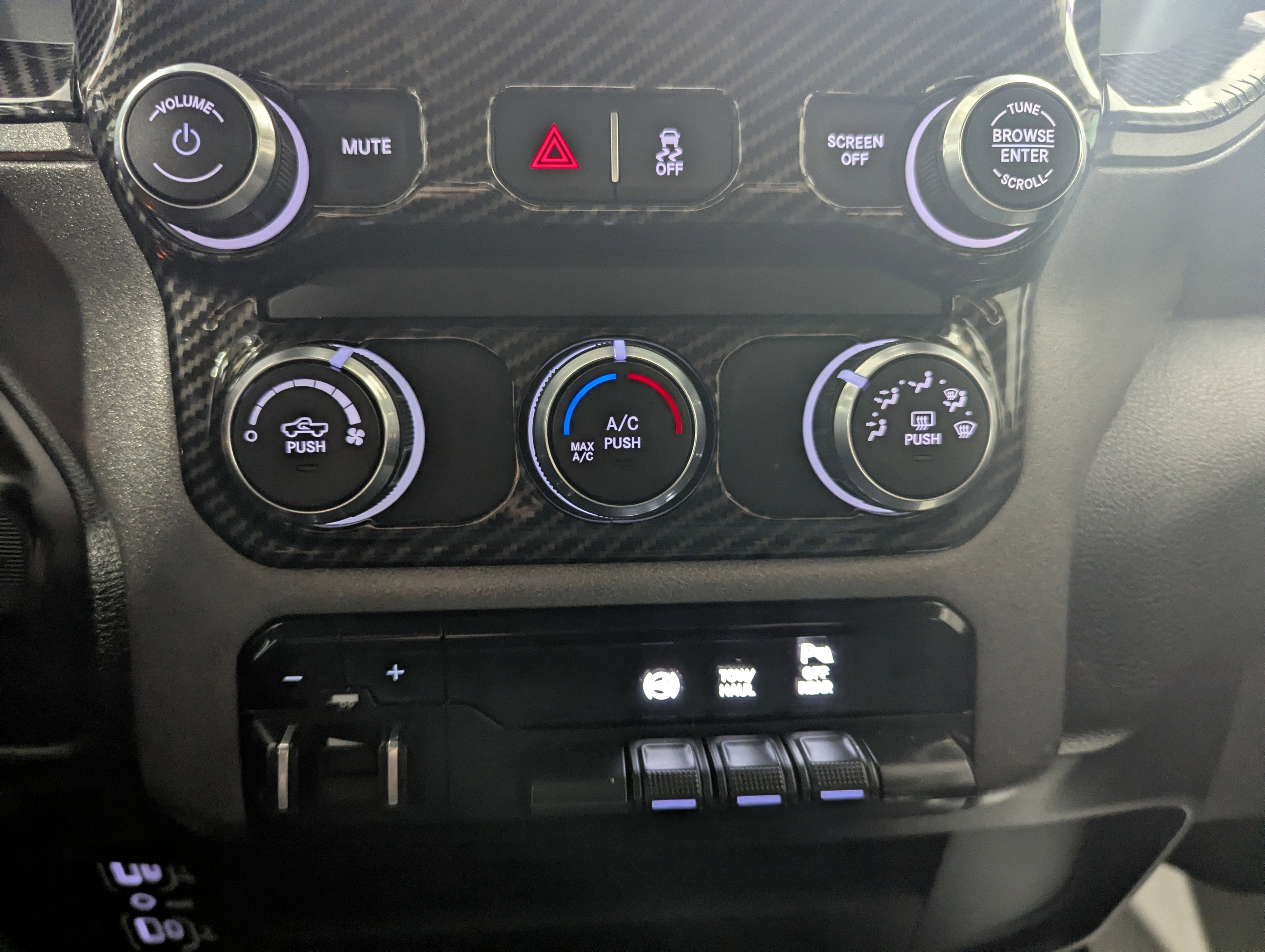 2020 RAM 2500 Tradesman Crew Cab 4x4 6'4' Box