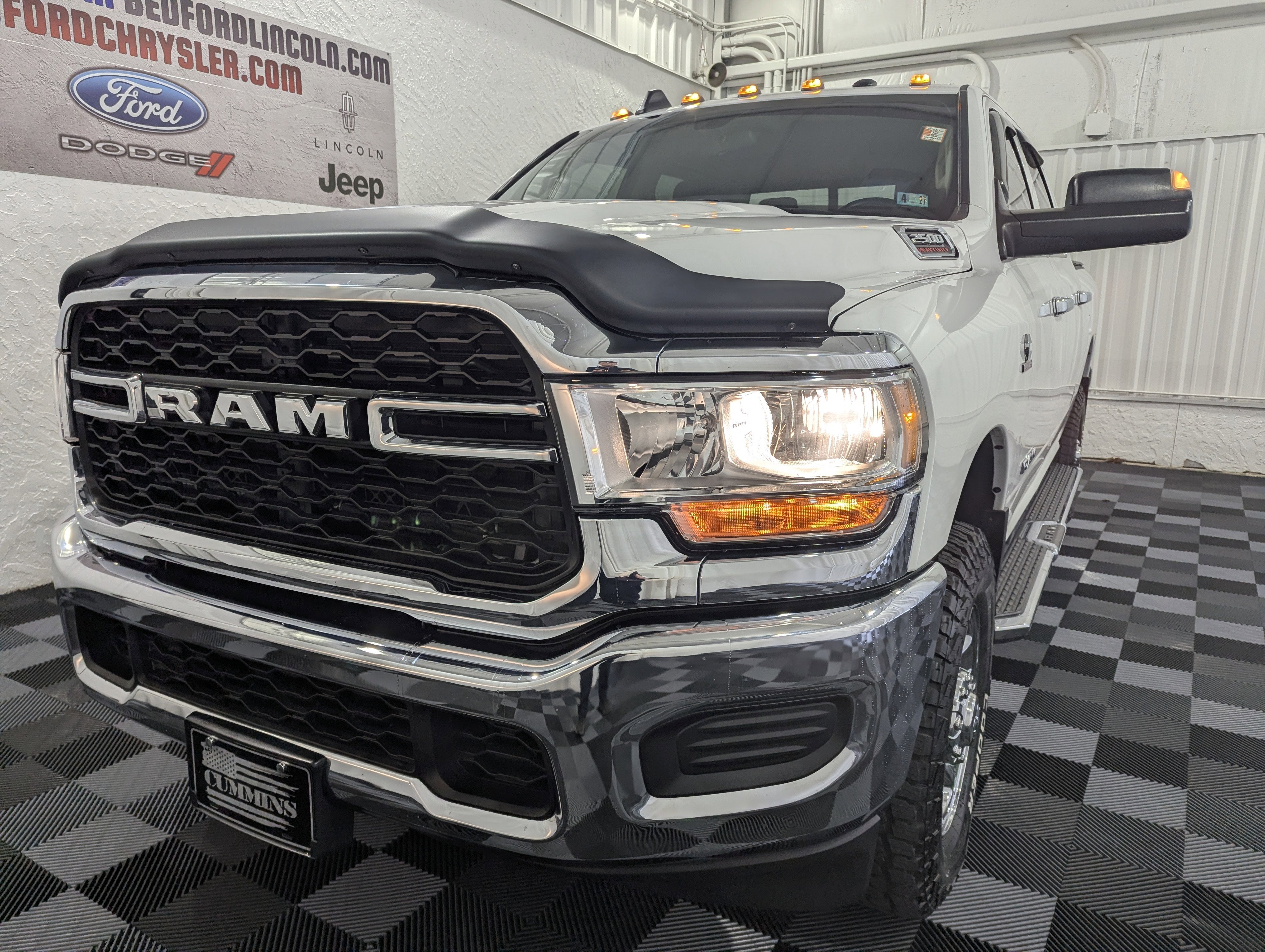 2020 RAM 2500 Tradesman Crew Cab 4x4 6'4' Box