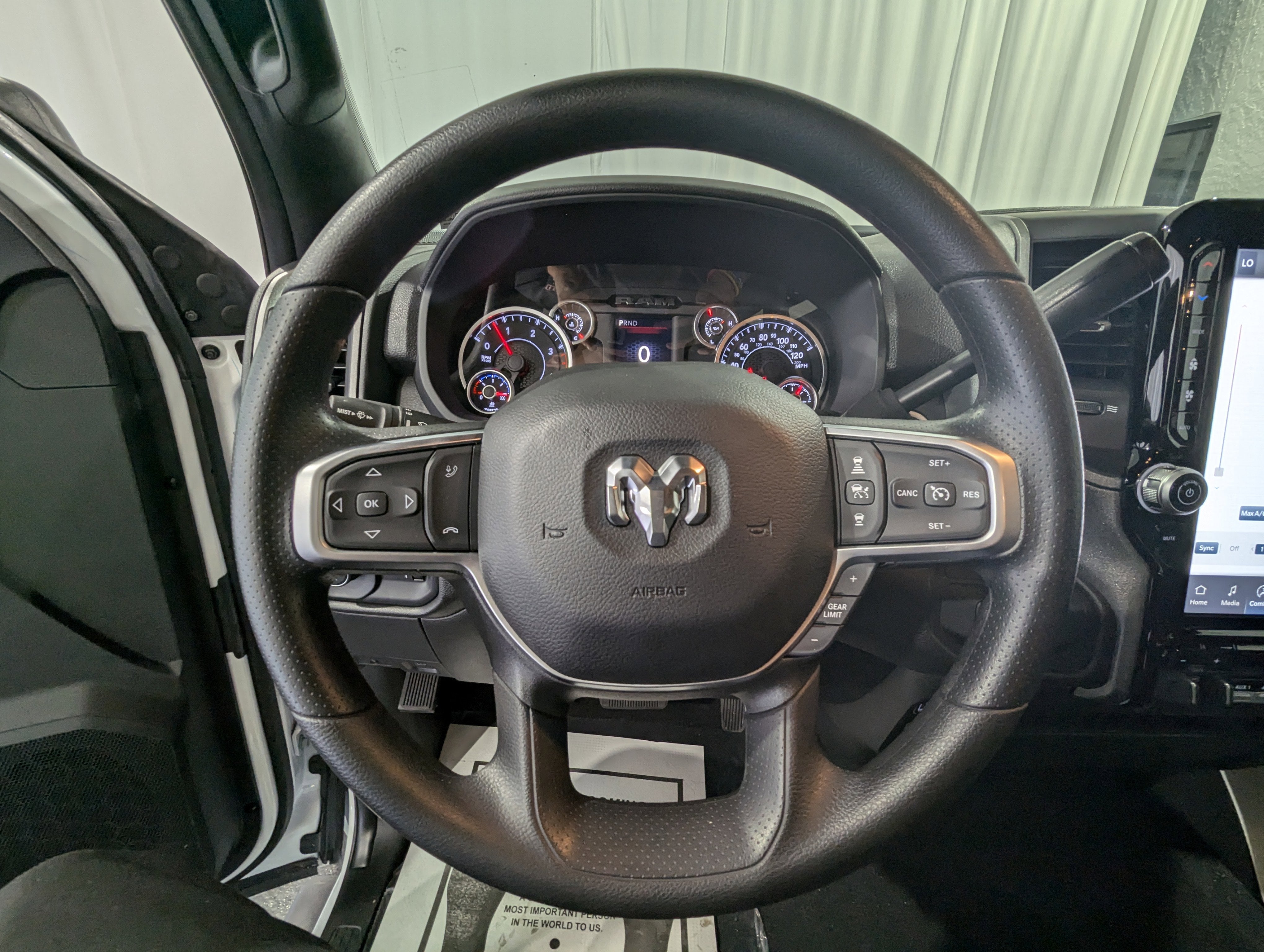 2025 RAM Ram 2500 RAM 2500 TRADESMAN CREW CAB 4X4 6'4' BOX