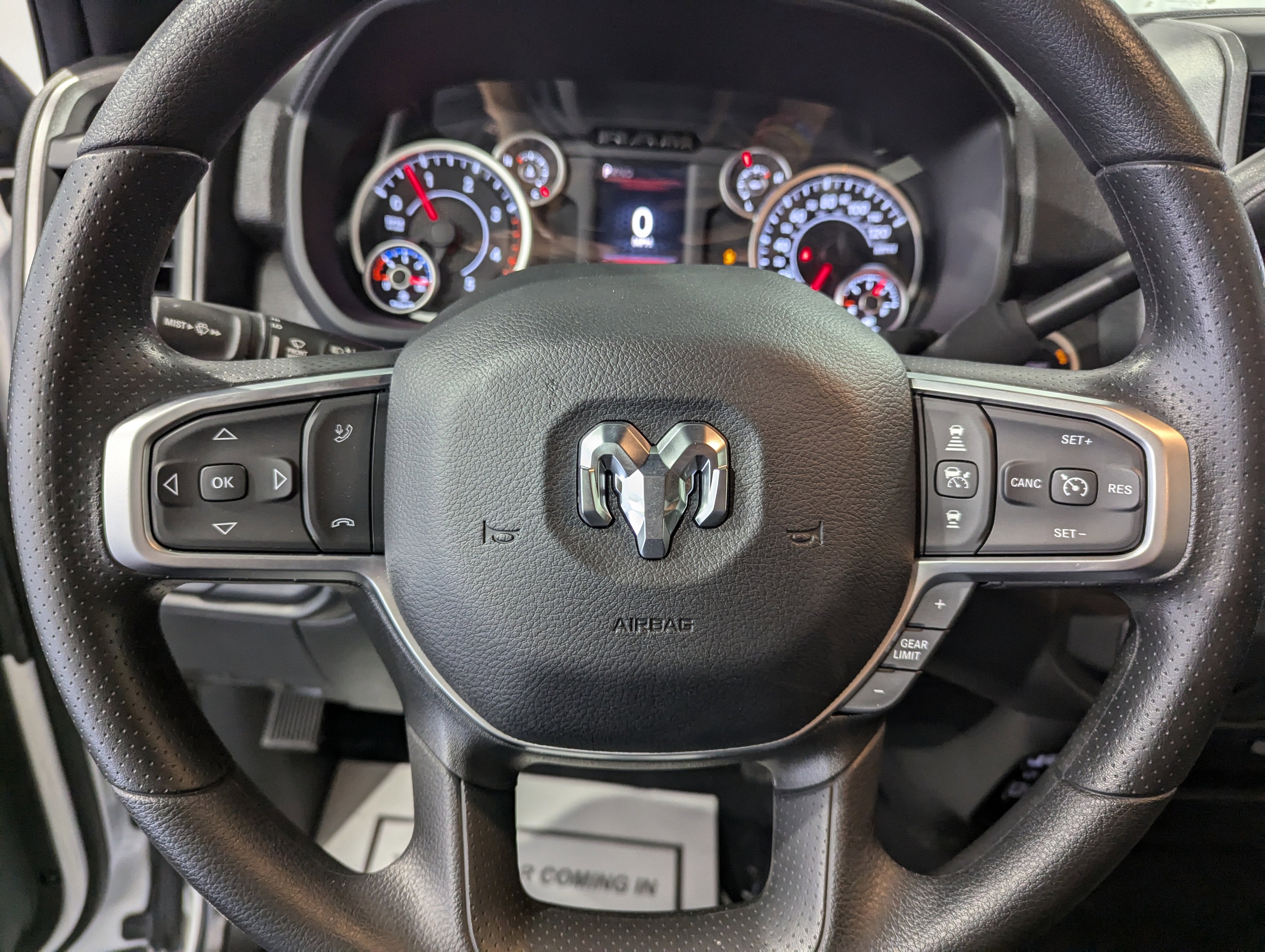 2025 RAM Ram 2500 RAM 2500 TRADESMAN CREW CAB 4X4 6'4' BOX