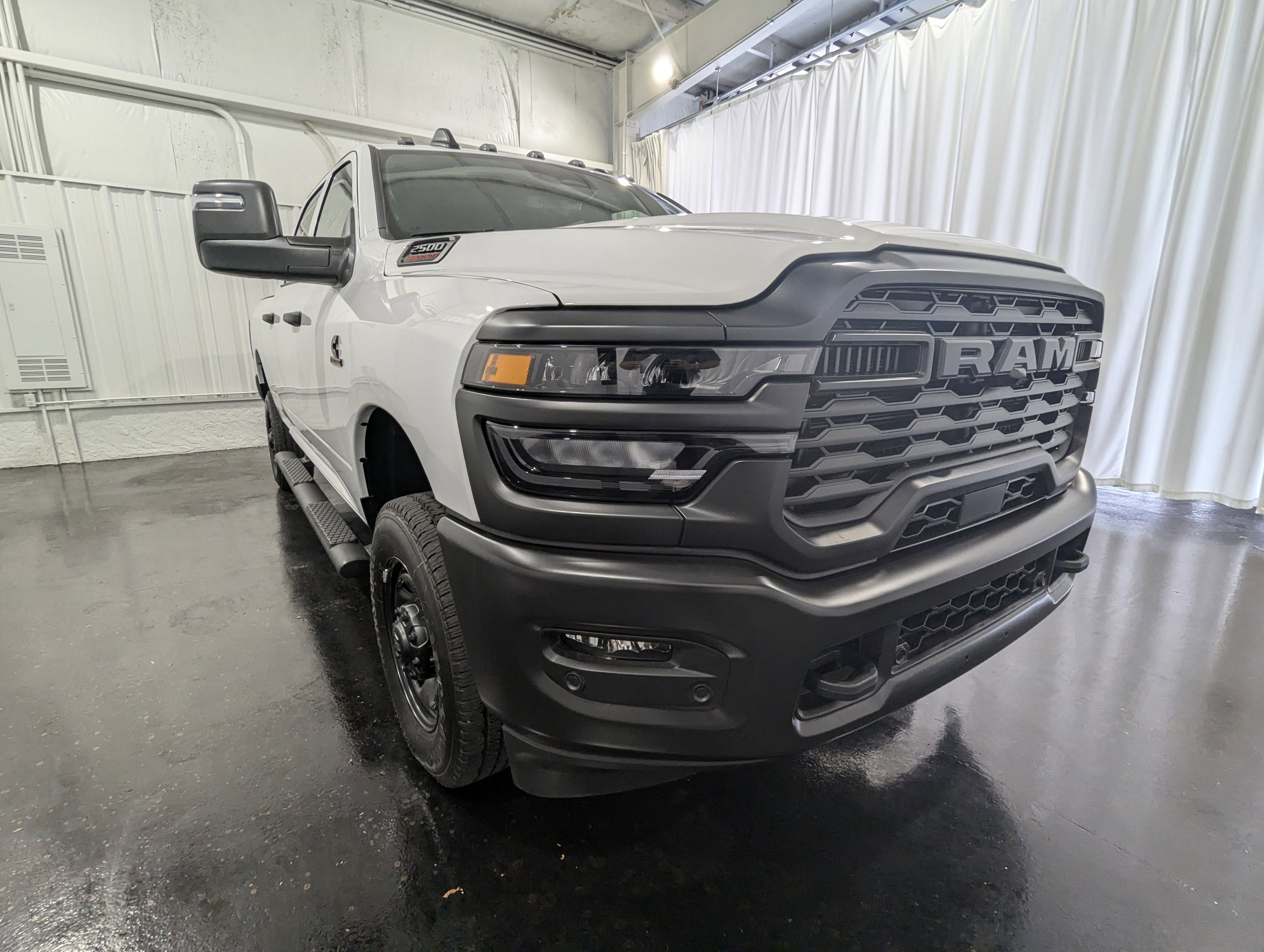 2025 RAM Ram 2500 RAM 2500 TRADESMAN CREW CAB 4X4 6'4' BOX