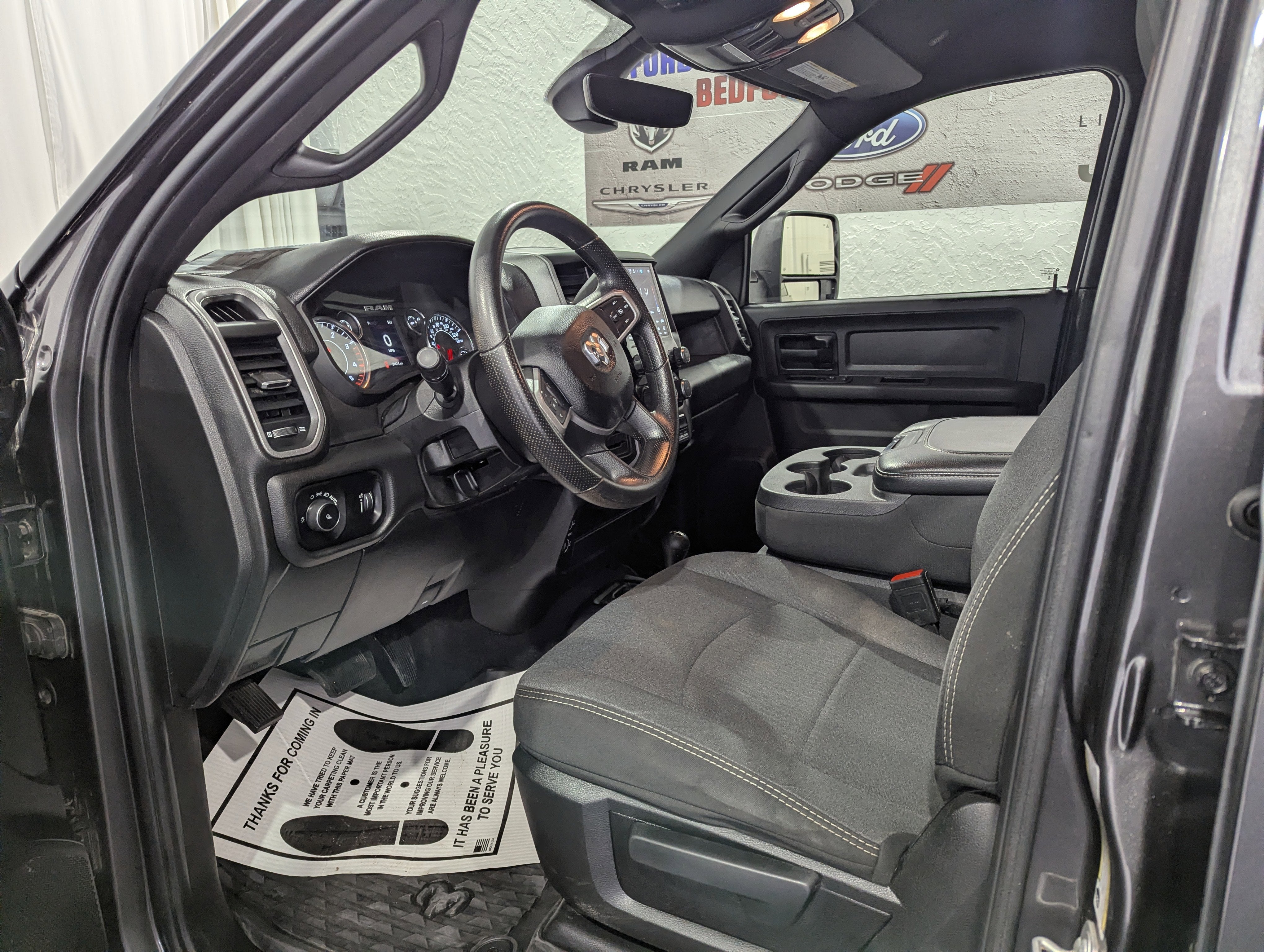 2024 RAM 2500 Tradesman Crew Cab 4x4 6'4' Box