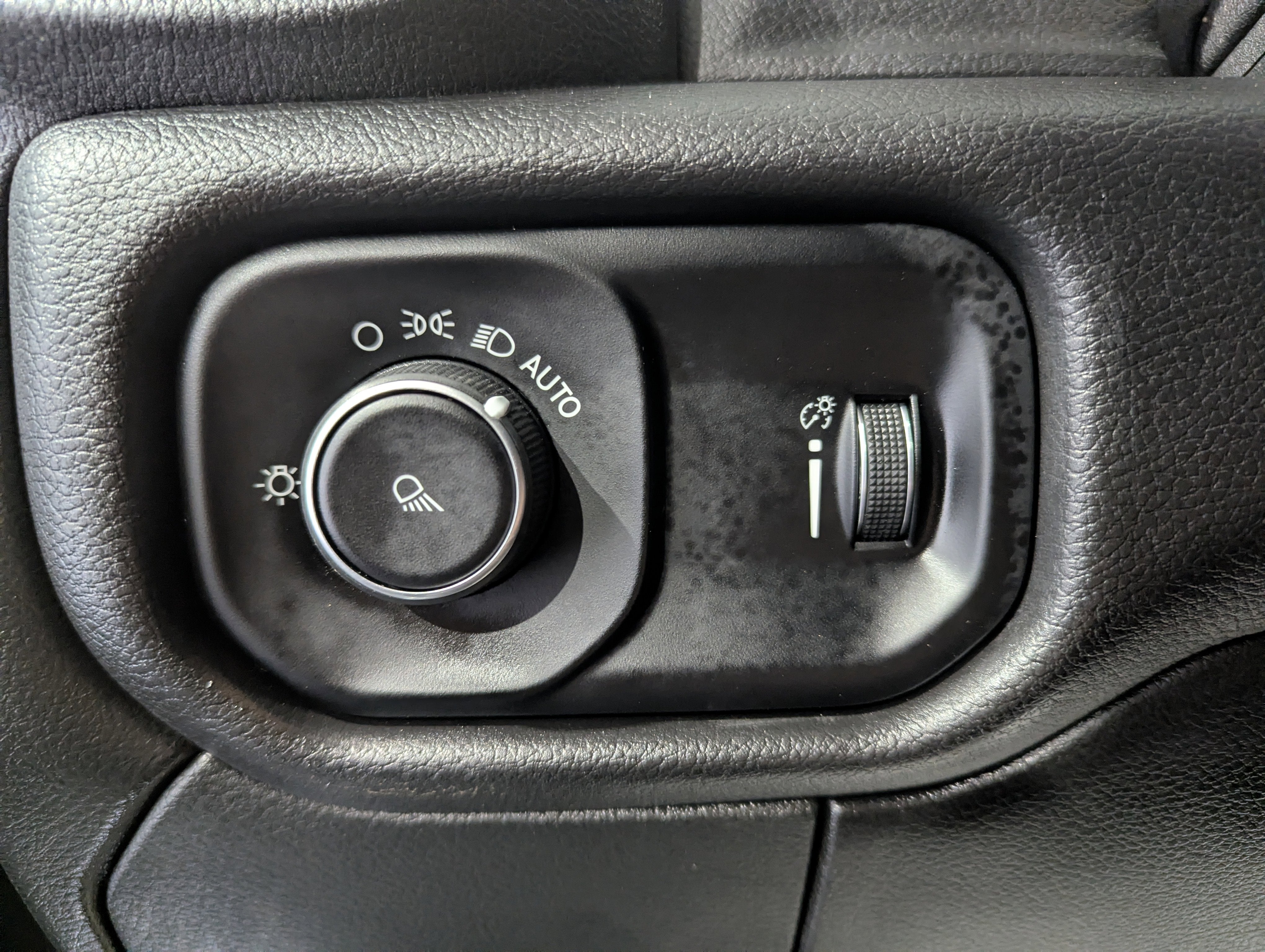 2024 RAM 2500 Tradesman Crew Cab 4x4 6'4' Box