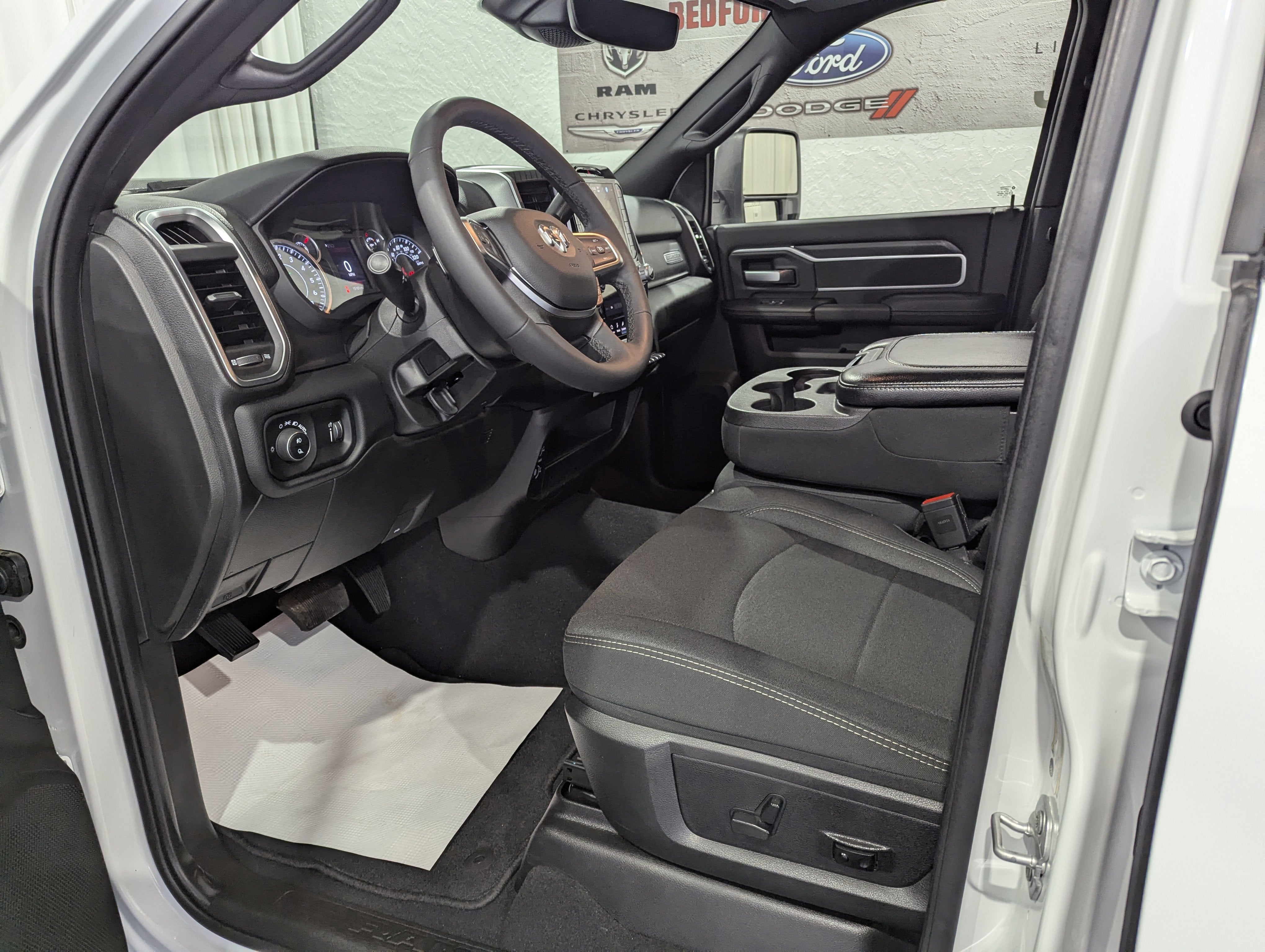 2025 RAM 2500 Big Horn Crew Cab 4x4 6'4' Box