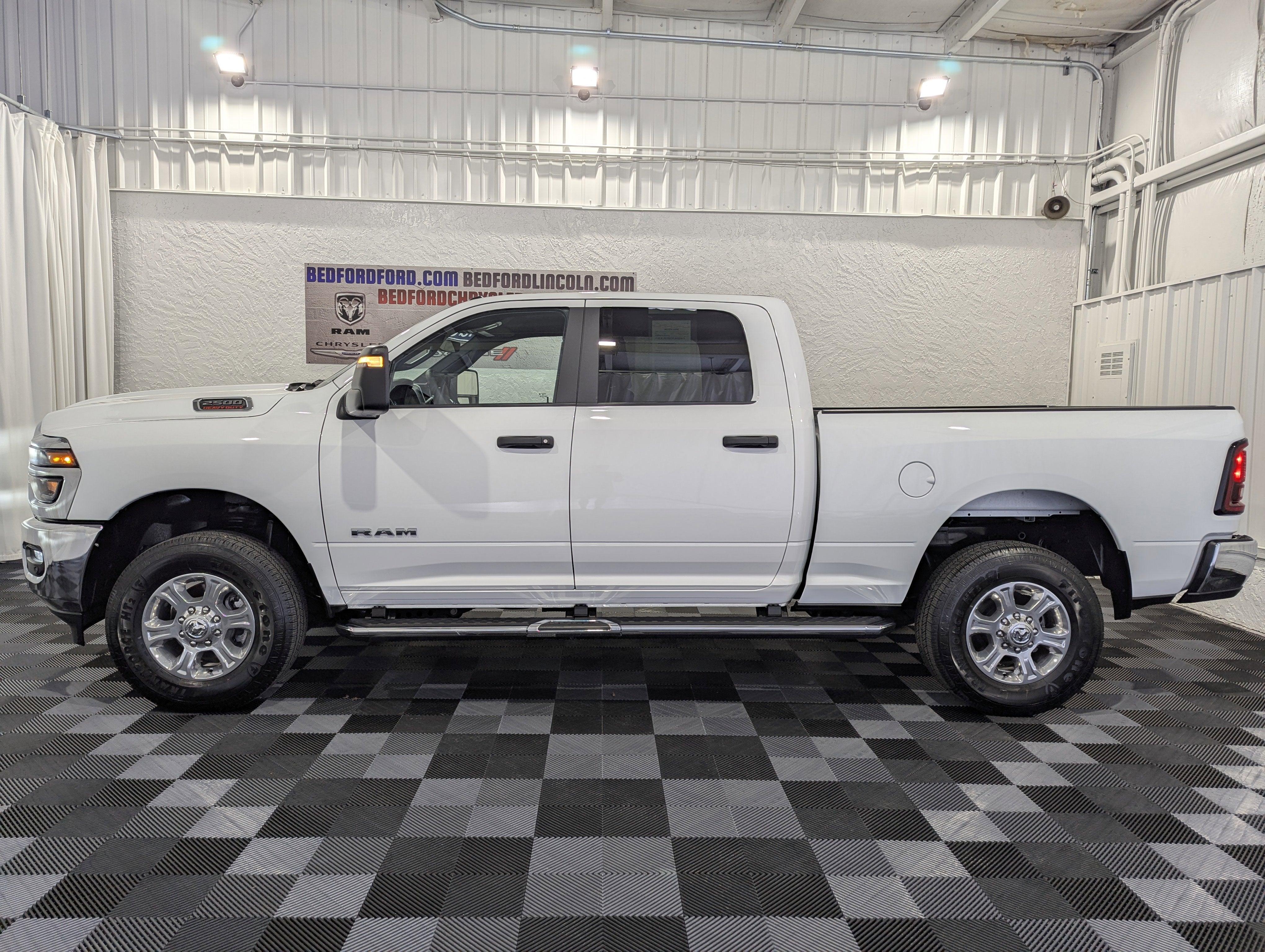 2025 RAM 2500 Big Horn Crew Cab 4x4 6'4' Box