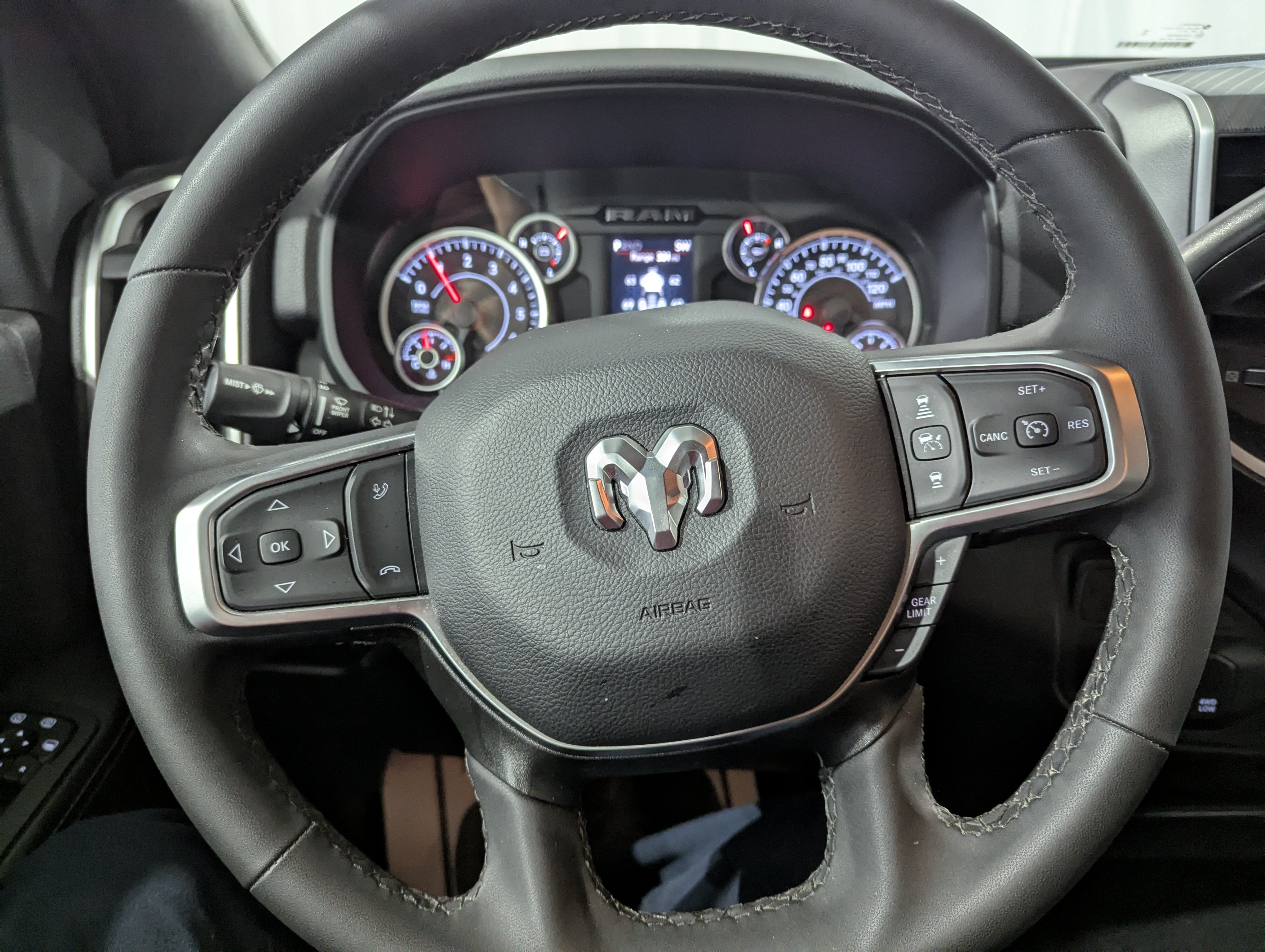 2026 RAM 2500 Big Horn Crew Cab 4x4 6'4' Box