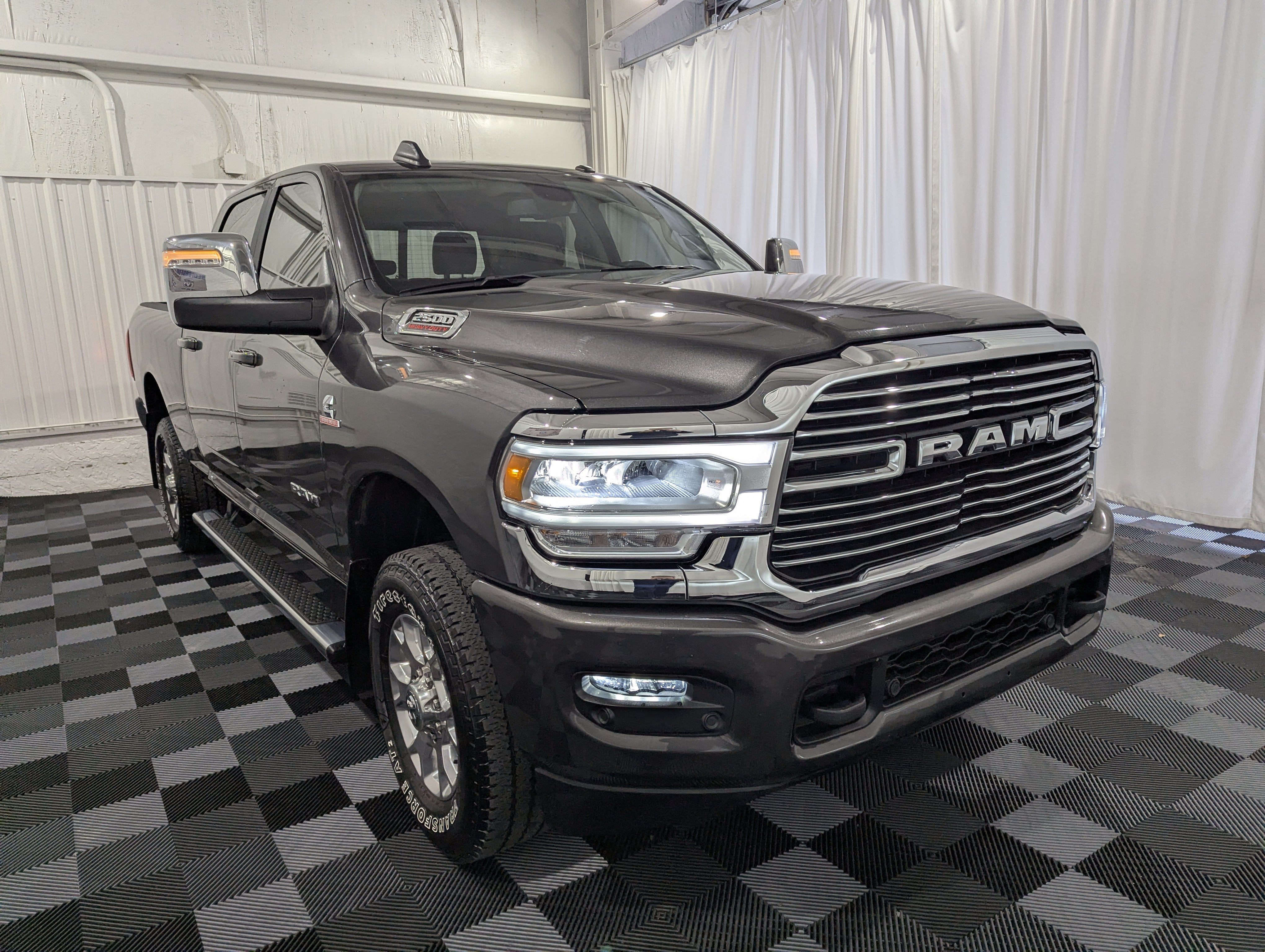 2024 RAM 2500 Laramie Crew Cab 4x4 6'4' Box