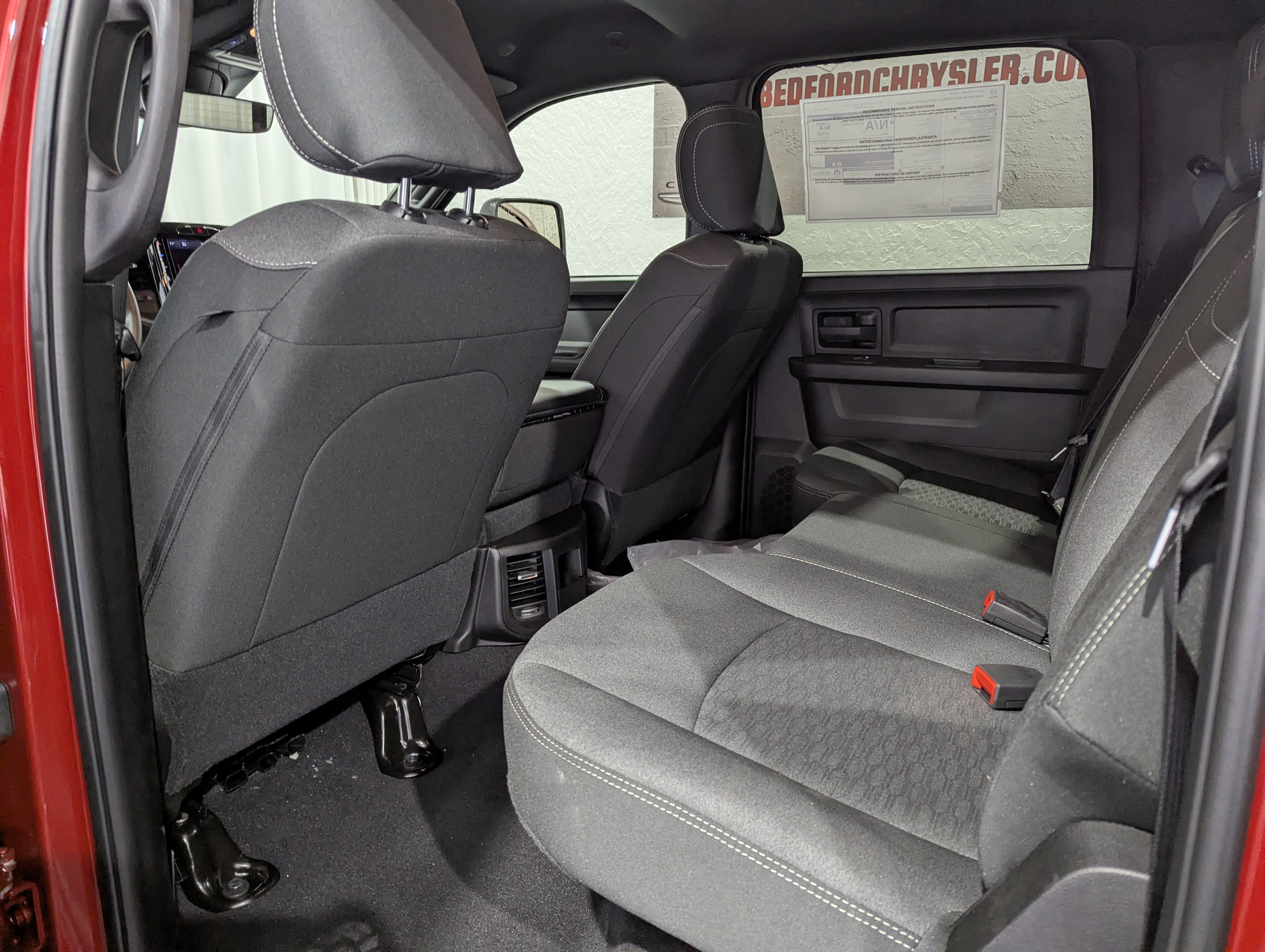 2027 RAM 2500 RAM 2500 BLACK EXPRESS CREW CAB 4X4 8' BOX
