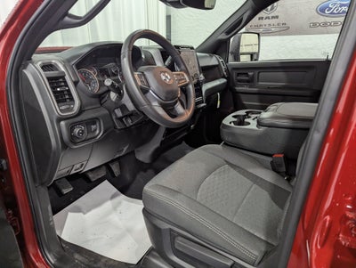2027 RAM 2500 RAM 2500 BLACK EXPRESS CREW CAB 4X4 8' BOX