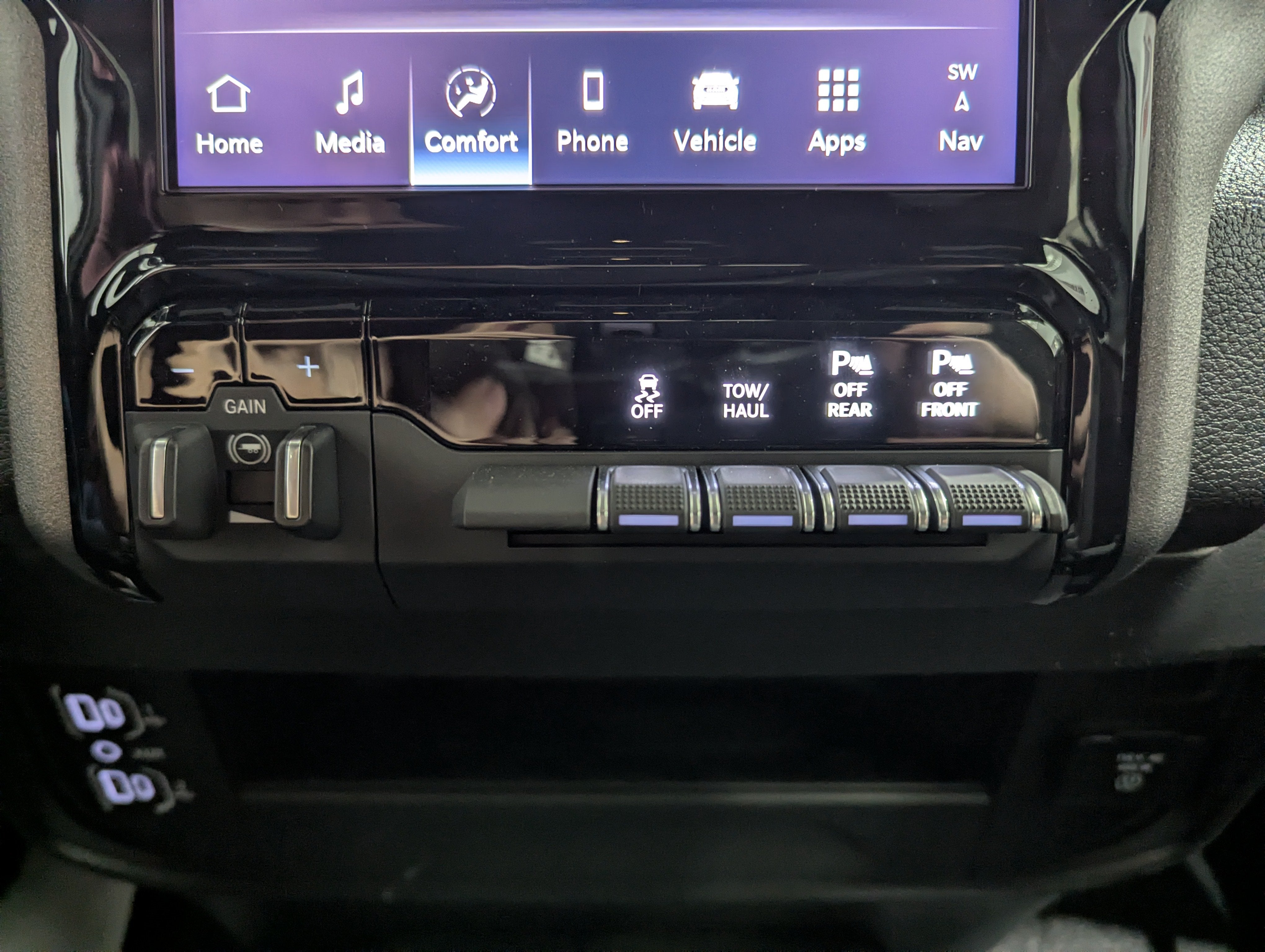 2027 RAM 2500 RAM 2500 BLACK EXPRESS CREW CAB 4X4 8' BOX