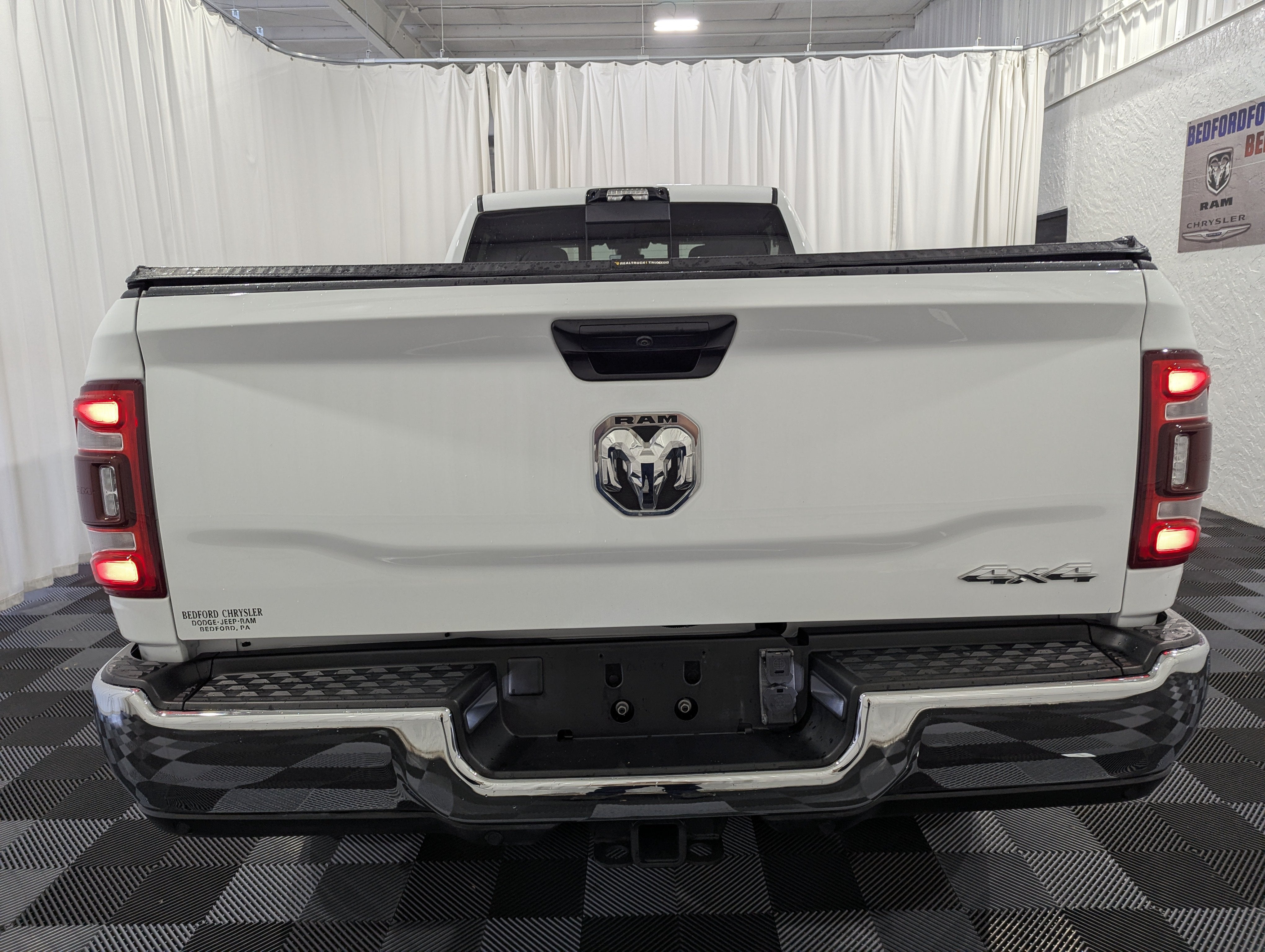 2024 RAM 2500 Tradesman Crew Cab 4x4 8' Box