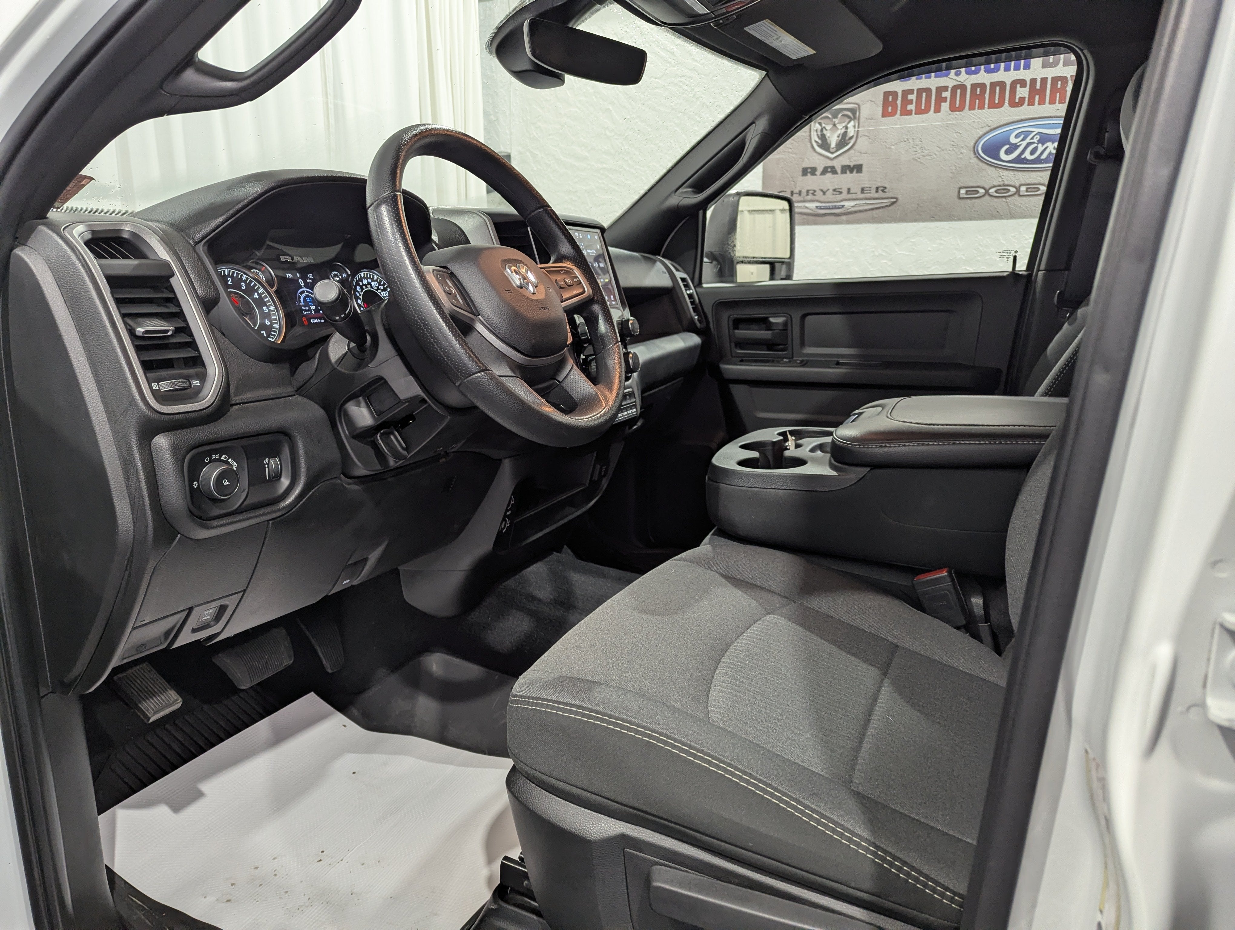 2024 RAM 2500 Tradesman Crew Cab 4x4 8' Box