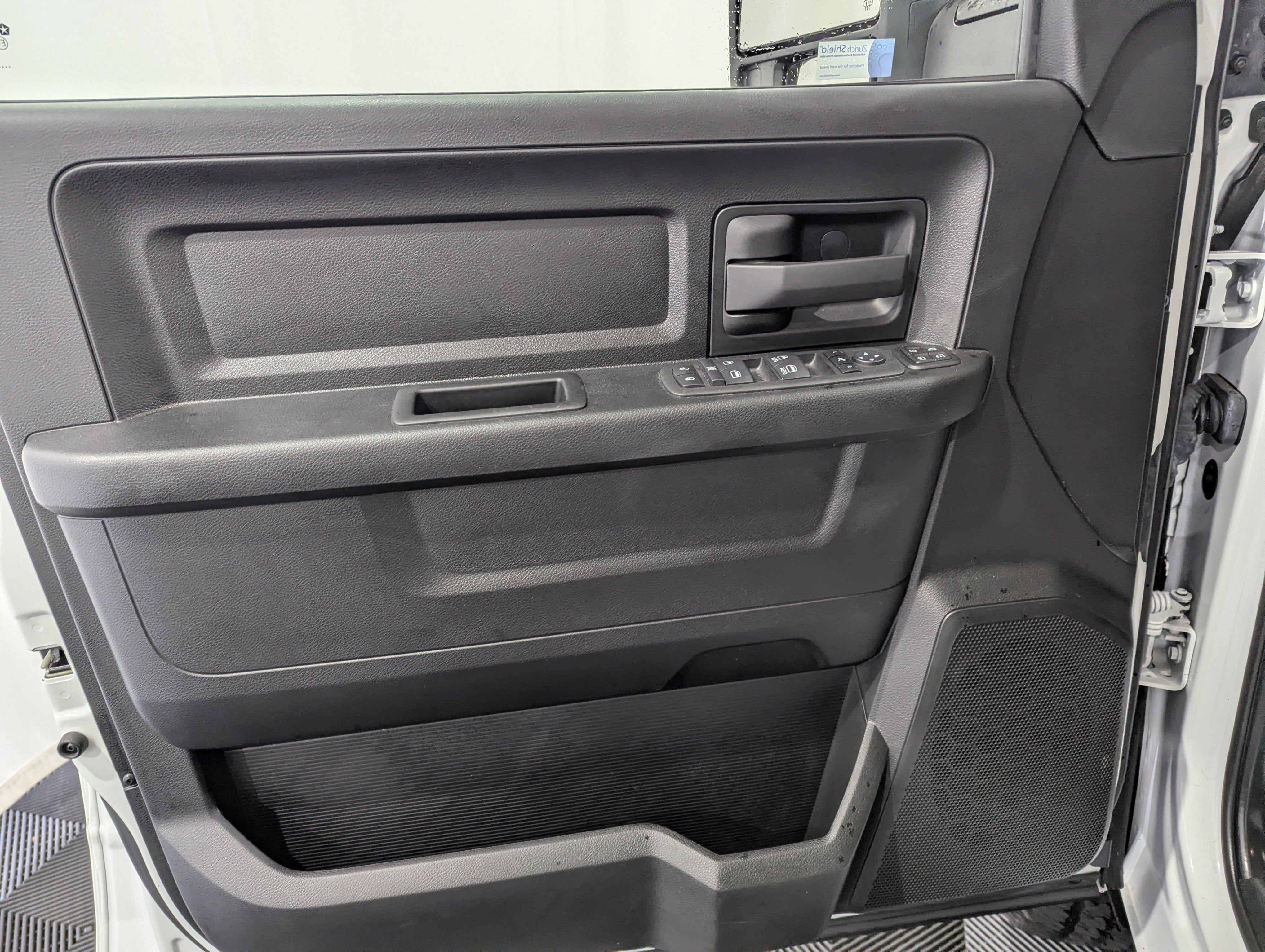 2024 RAM 2500 Tradesman Crew Cab 4x4 8' Box