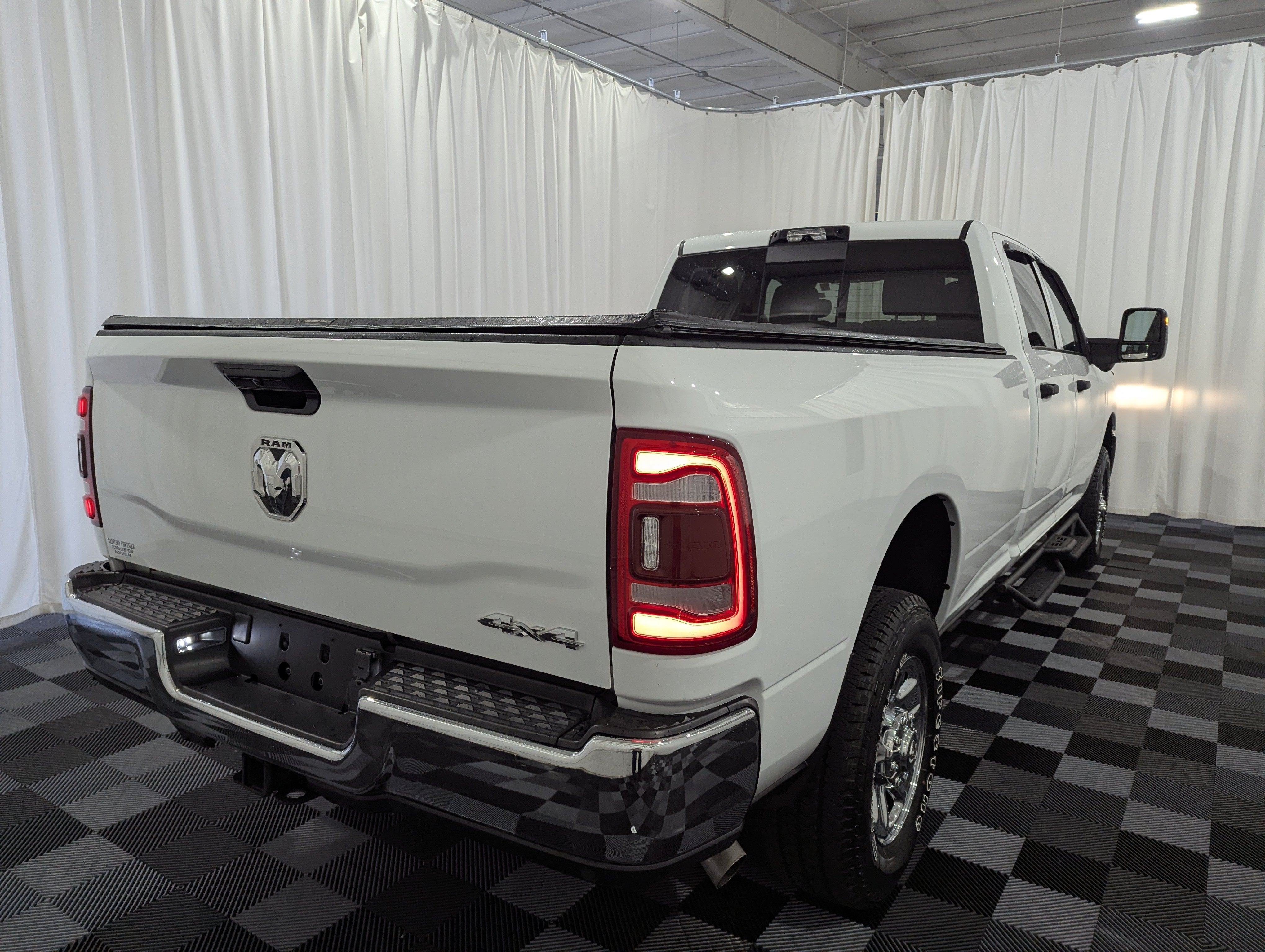 2024 RAM 2500 Tradesman Crew Cab 4x4 8' Box