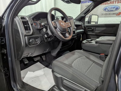 2027 RAM 2500 RAM 2500 BLACK EXPRESS CREW CAB 4X4 8' BOX