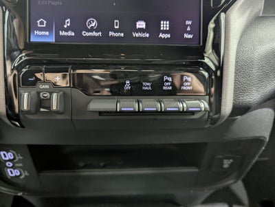 2027 RAM 2500 RAM 2500 BLACK EXPRESS CREW CAB 4X4 8' BOX