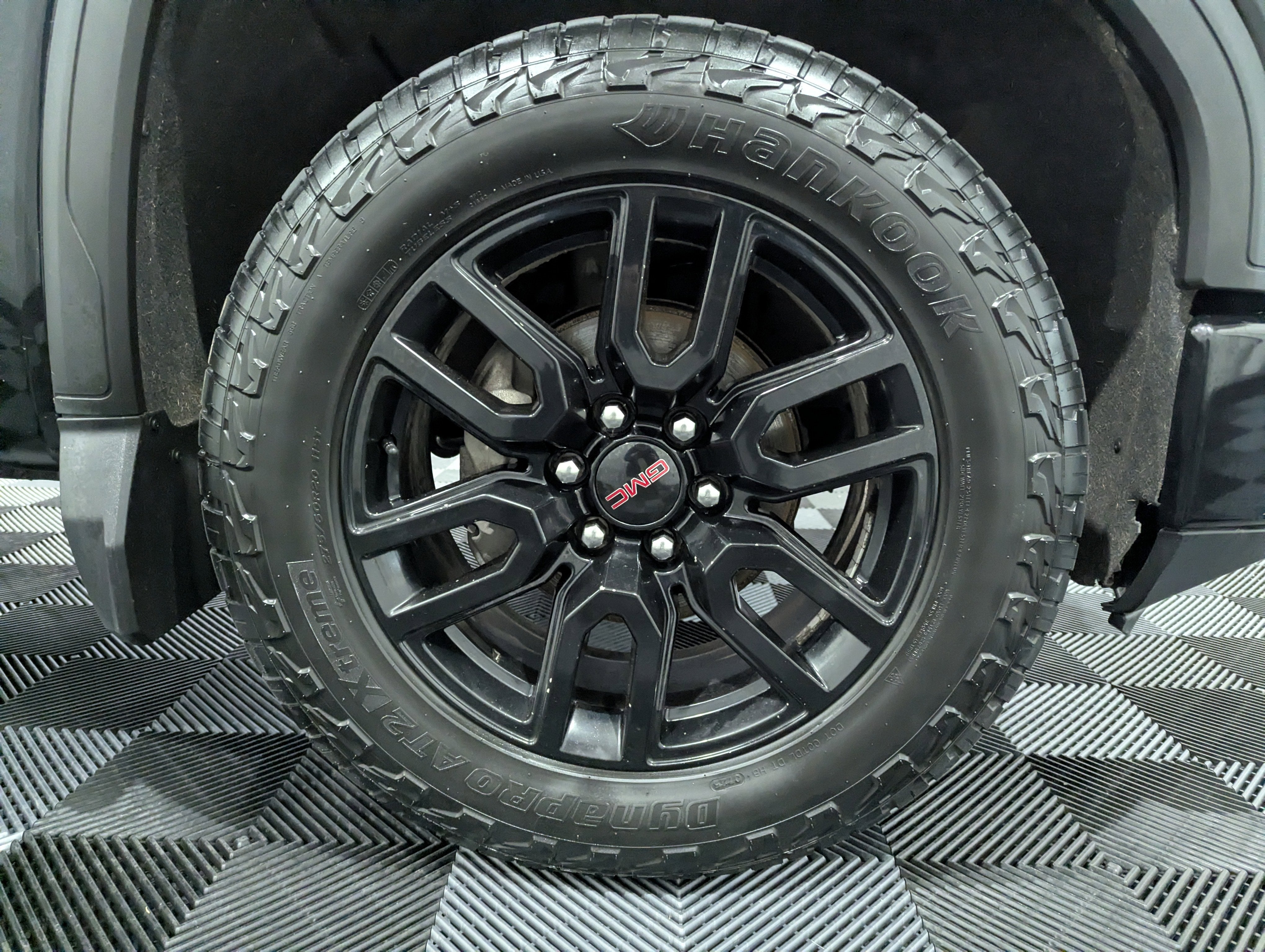 2020 GMC Sierra 1500 4WD Crew Cab Short Box Elevation