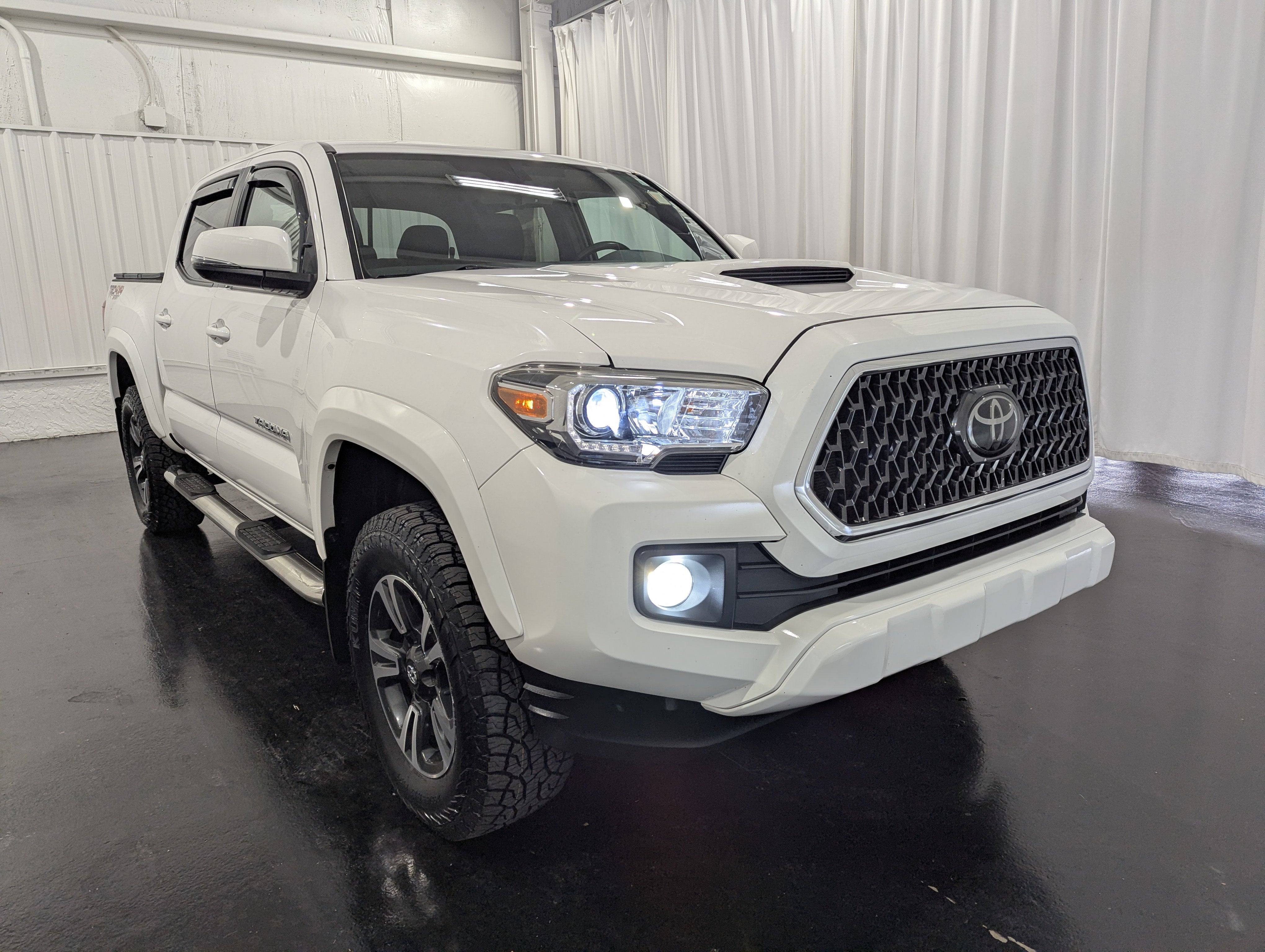 2018 Toyota Tacoma SR V6