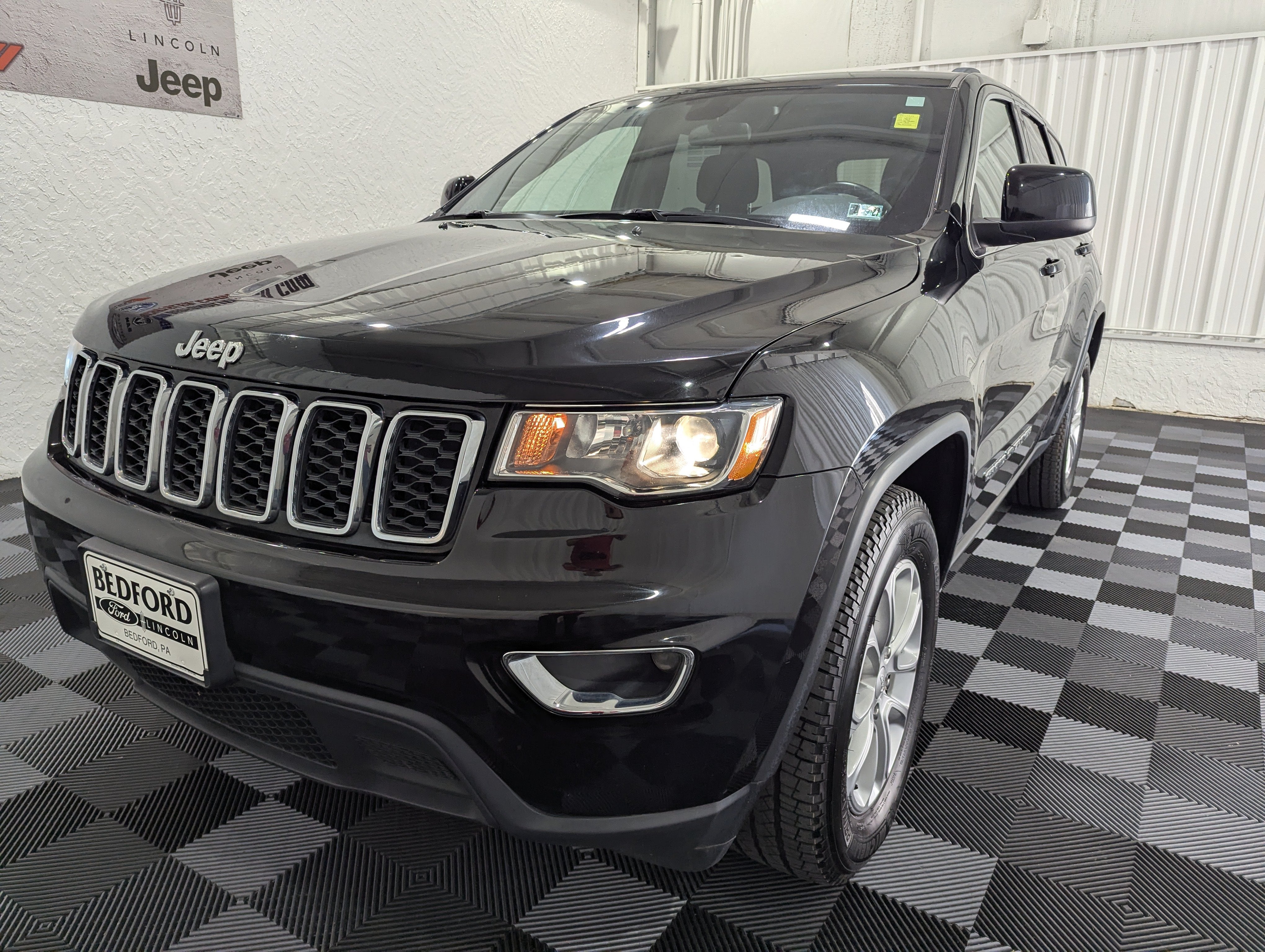 2021 Jeep Grand Cherokee Laredo E 4x4
