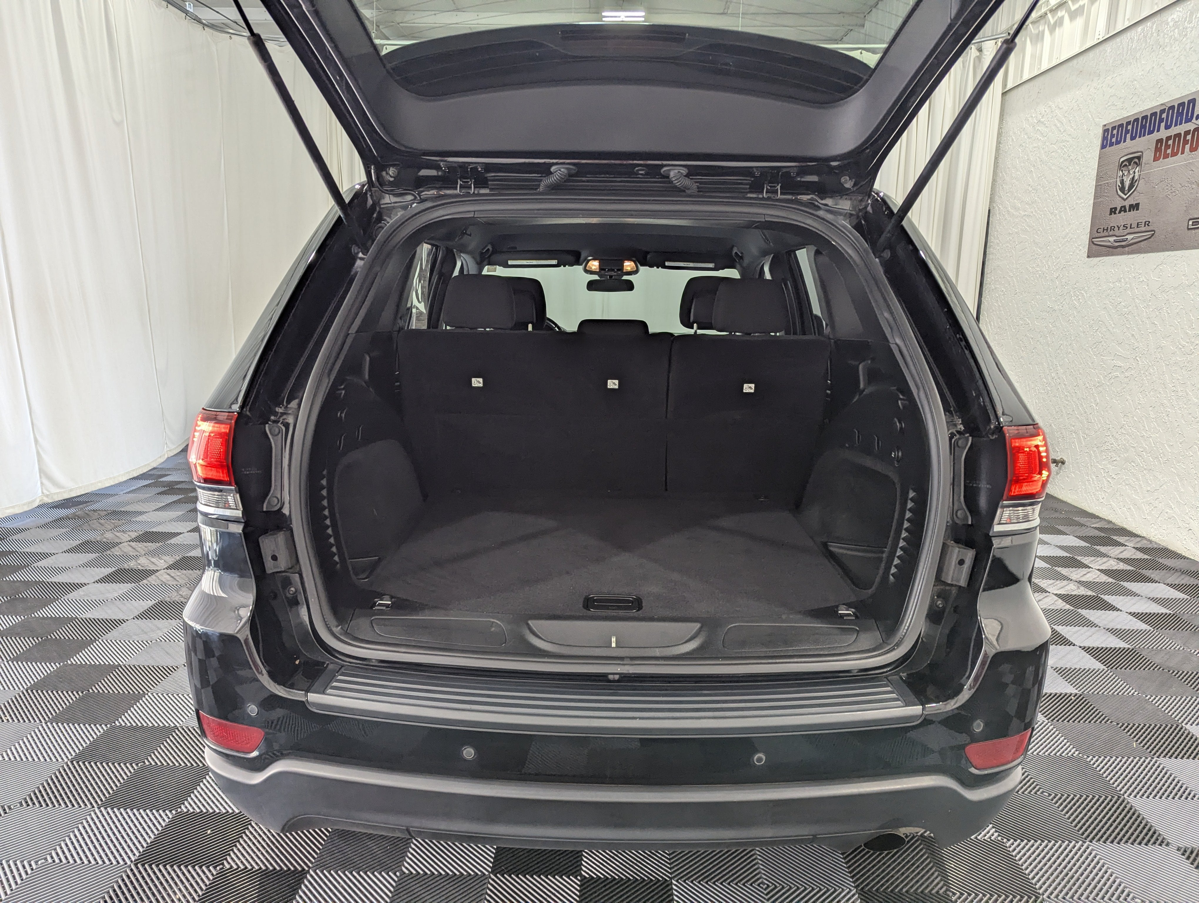 2021 Jeep Grand Cherokee Laredo E 4x4
