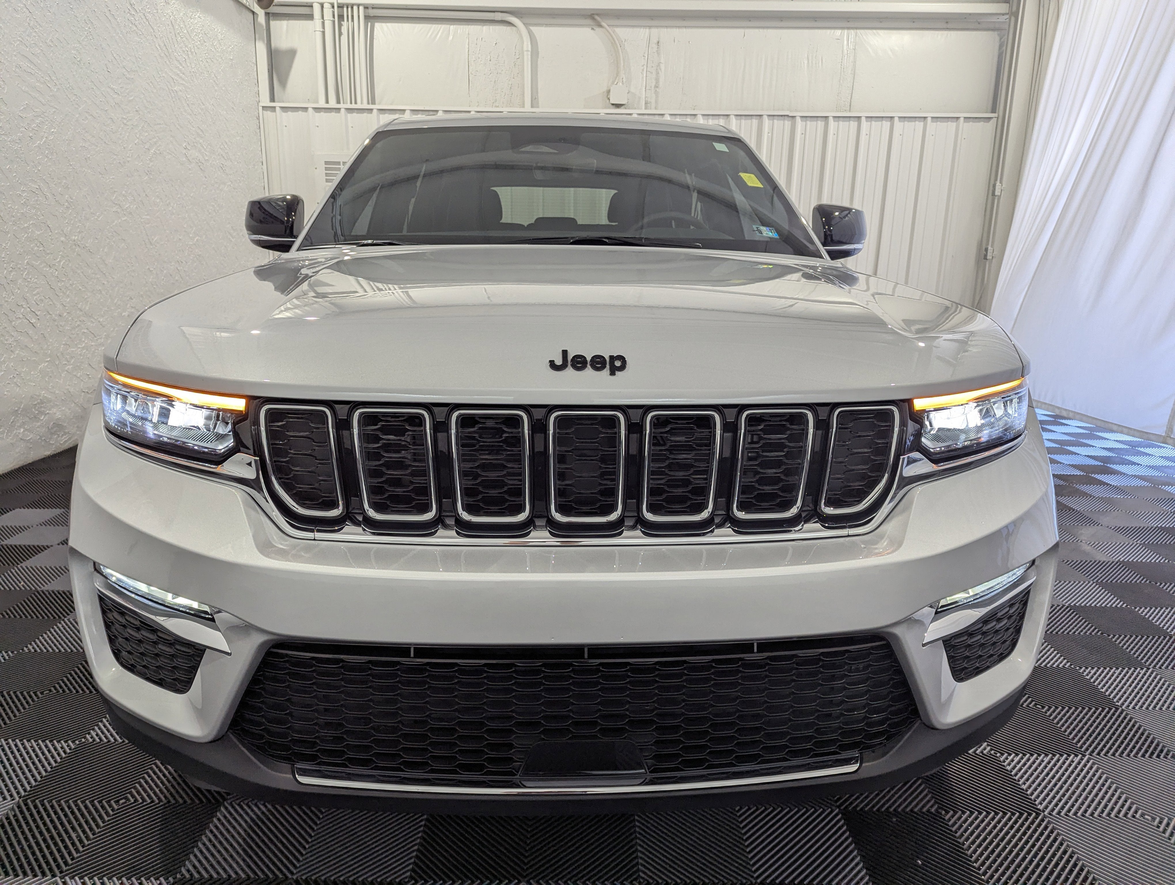 2025 Jeep Grand Cherokee Limited 4x4