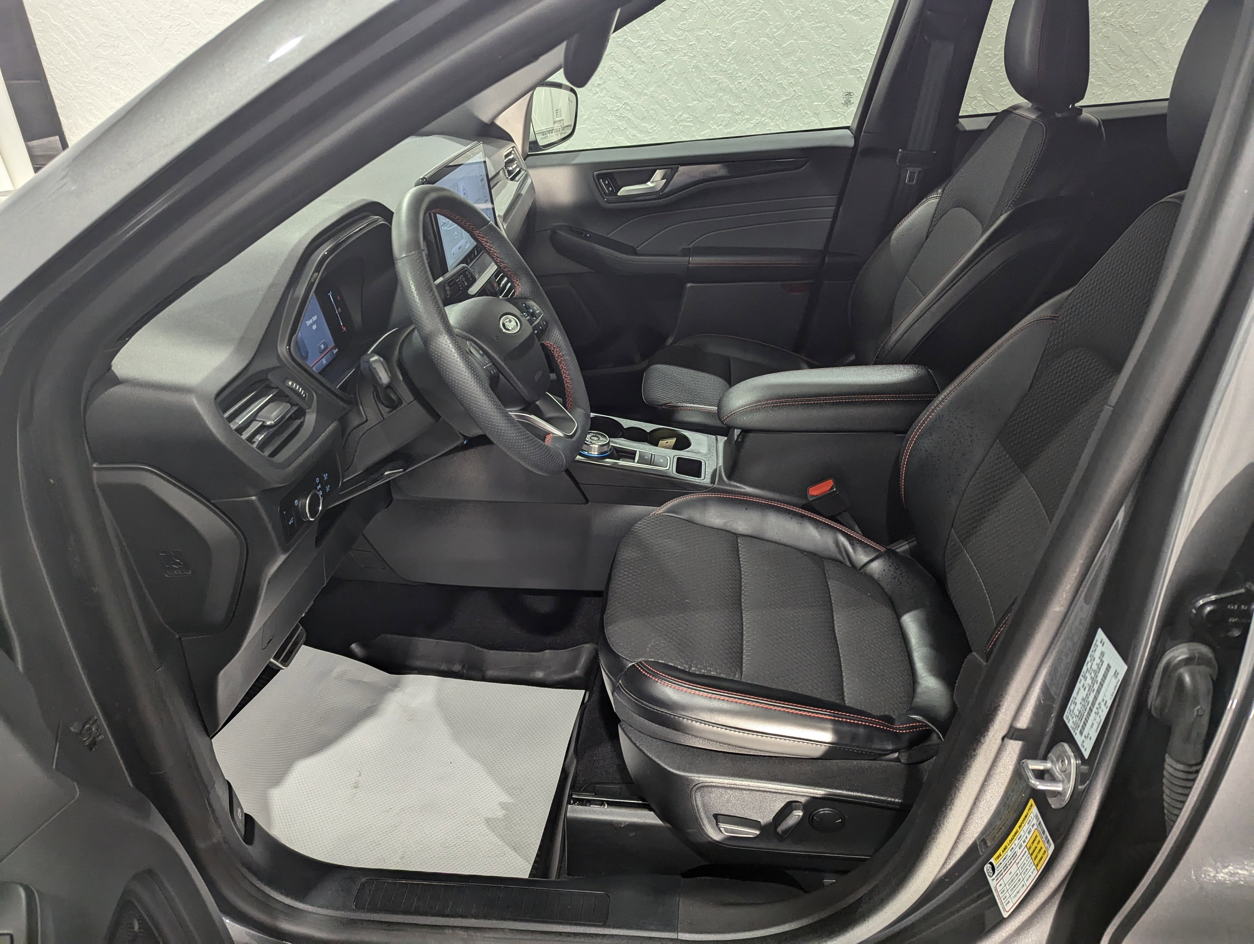 2023 Ford Escape ST-Line AWD