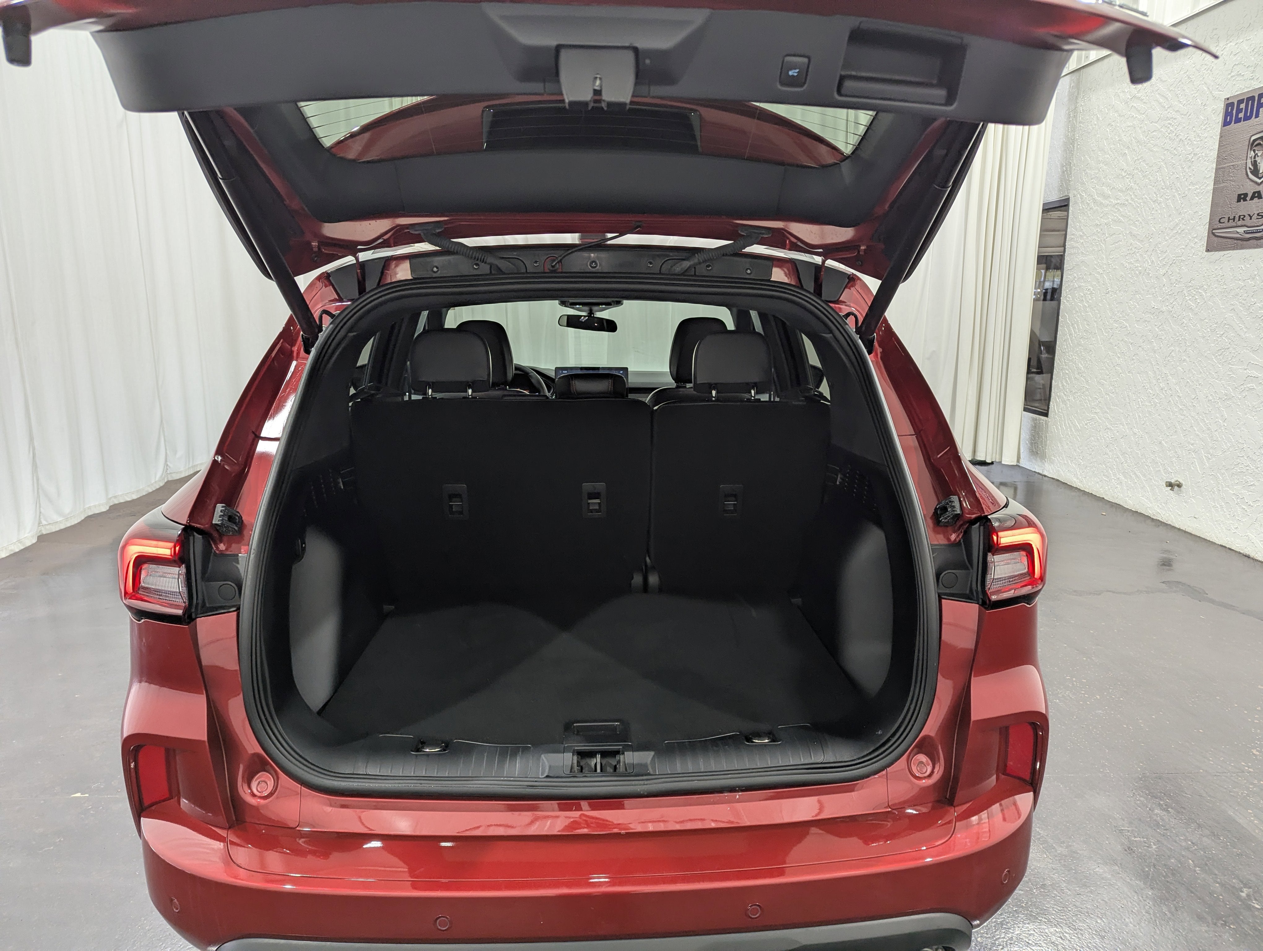 2023 Ford Escape ST-Line Select AWD