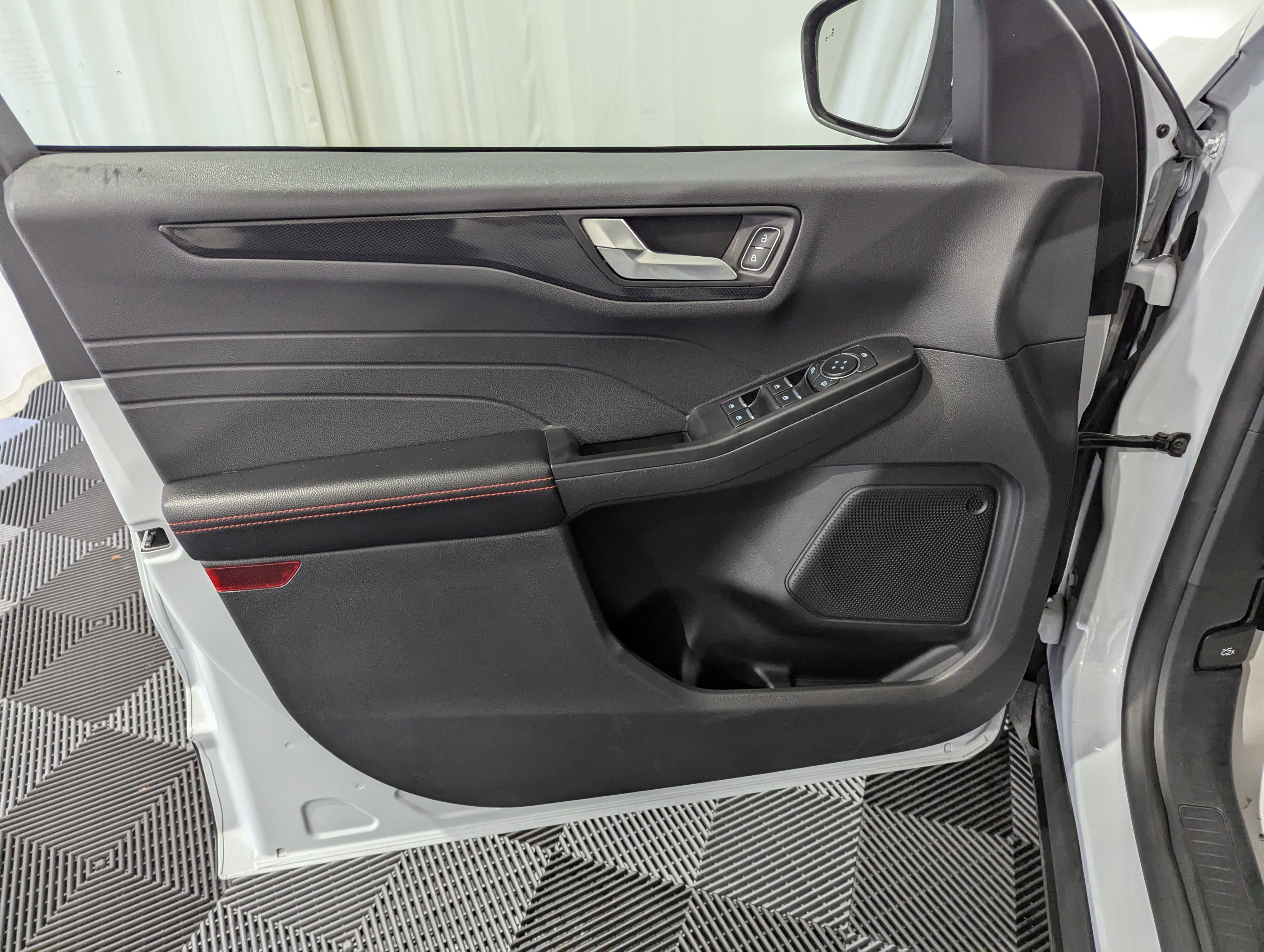 2025 Ford Escape ST-Line Select AWD