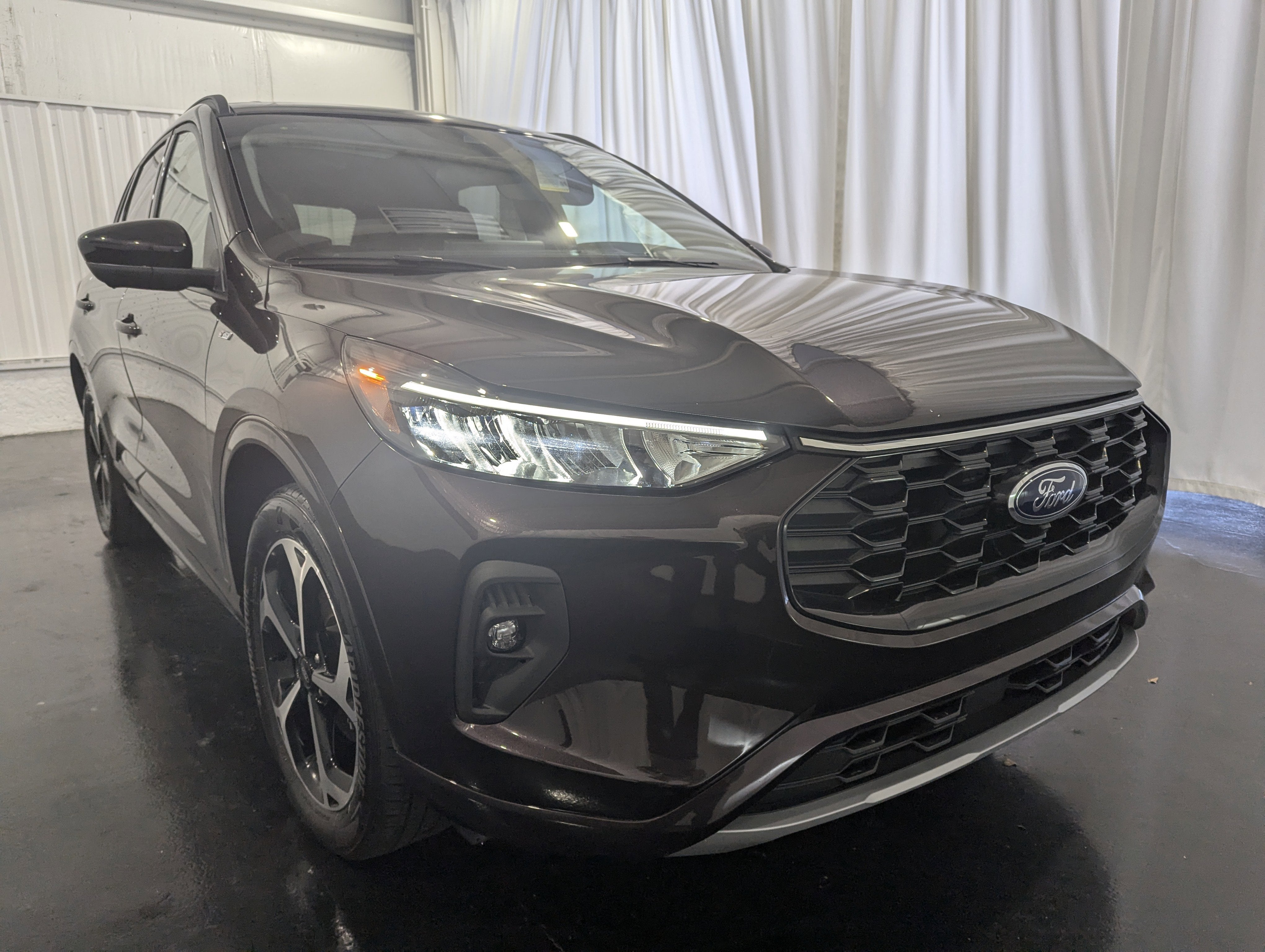 2023 Ford Escape ST-Line Select AWD