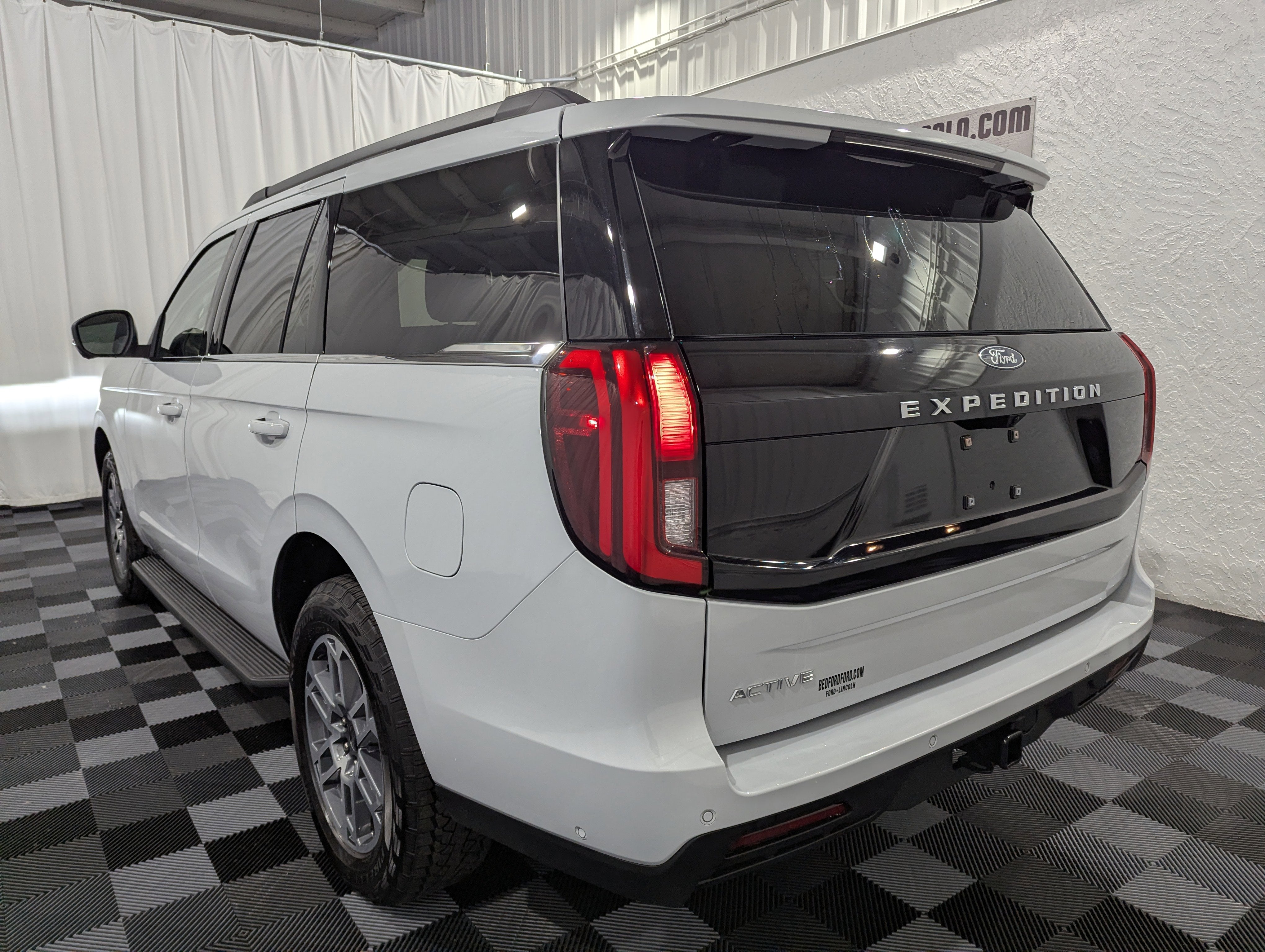 2025 Ford Expedition Active 4x4
