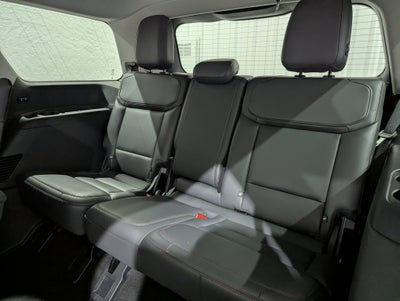 2025 Ford Expedition Active 4x4