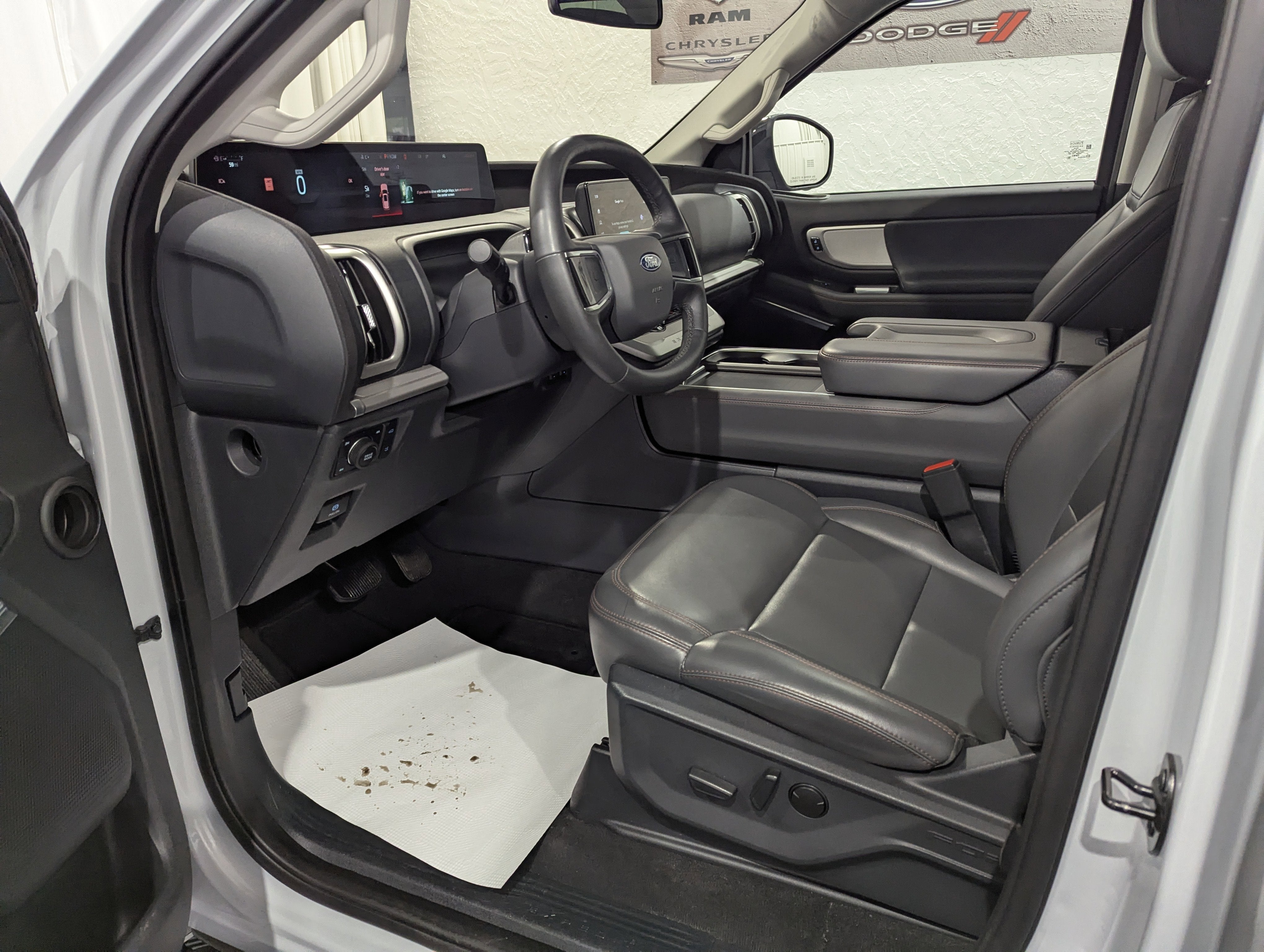 2025 Ford Expedition Active 4x4