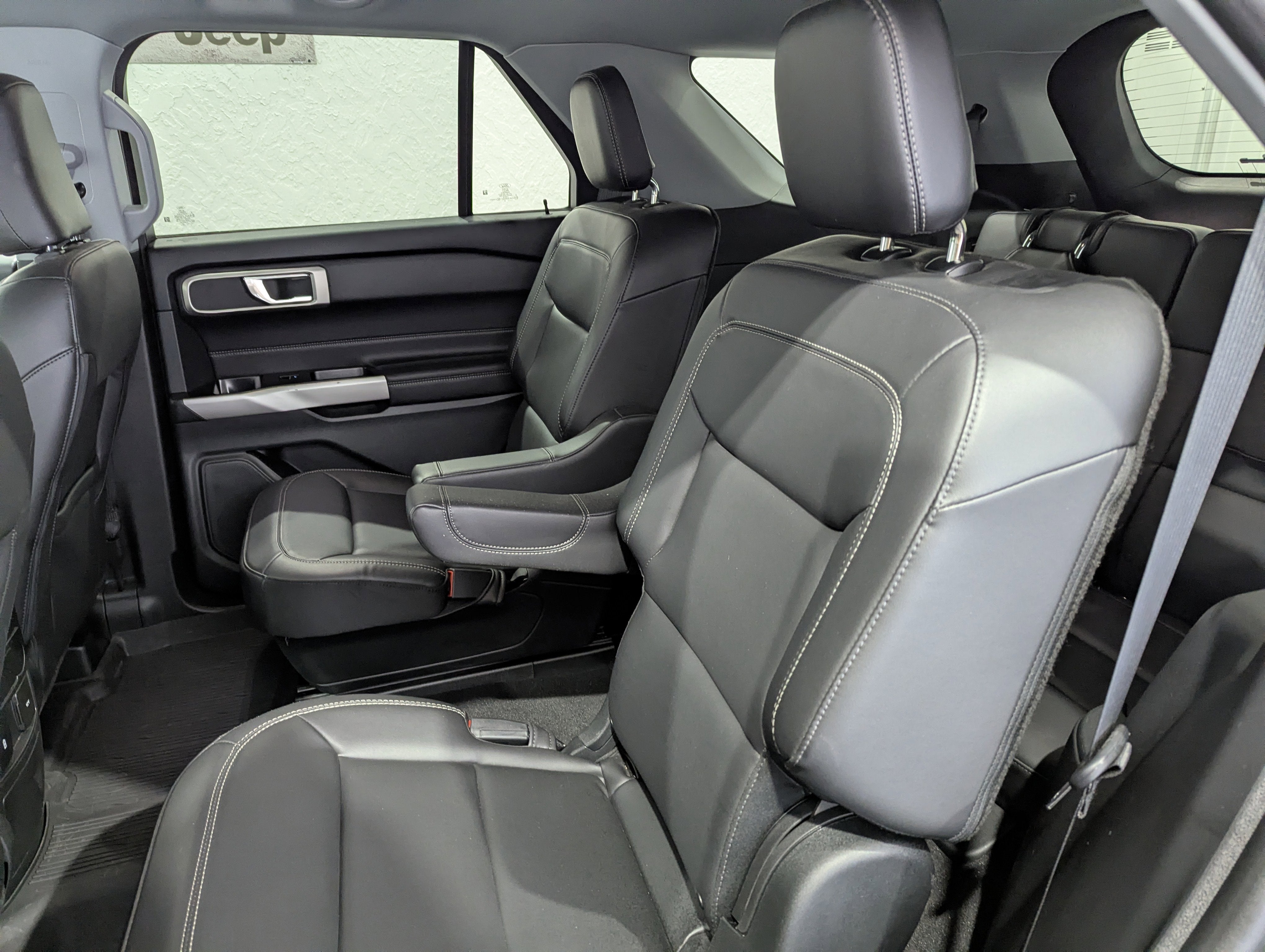 2024 Ford Explorer XLT 4x4