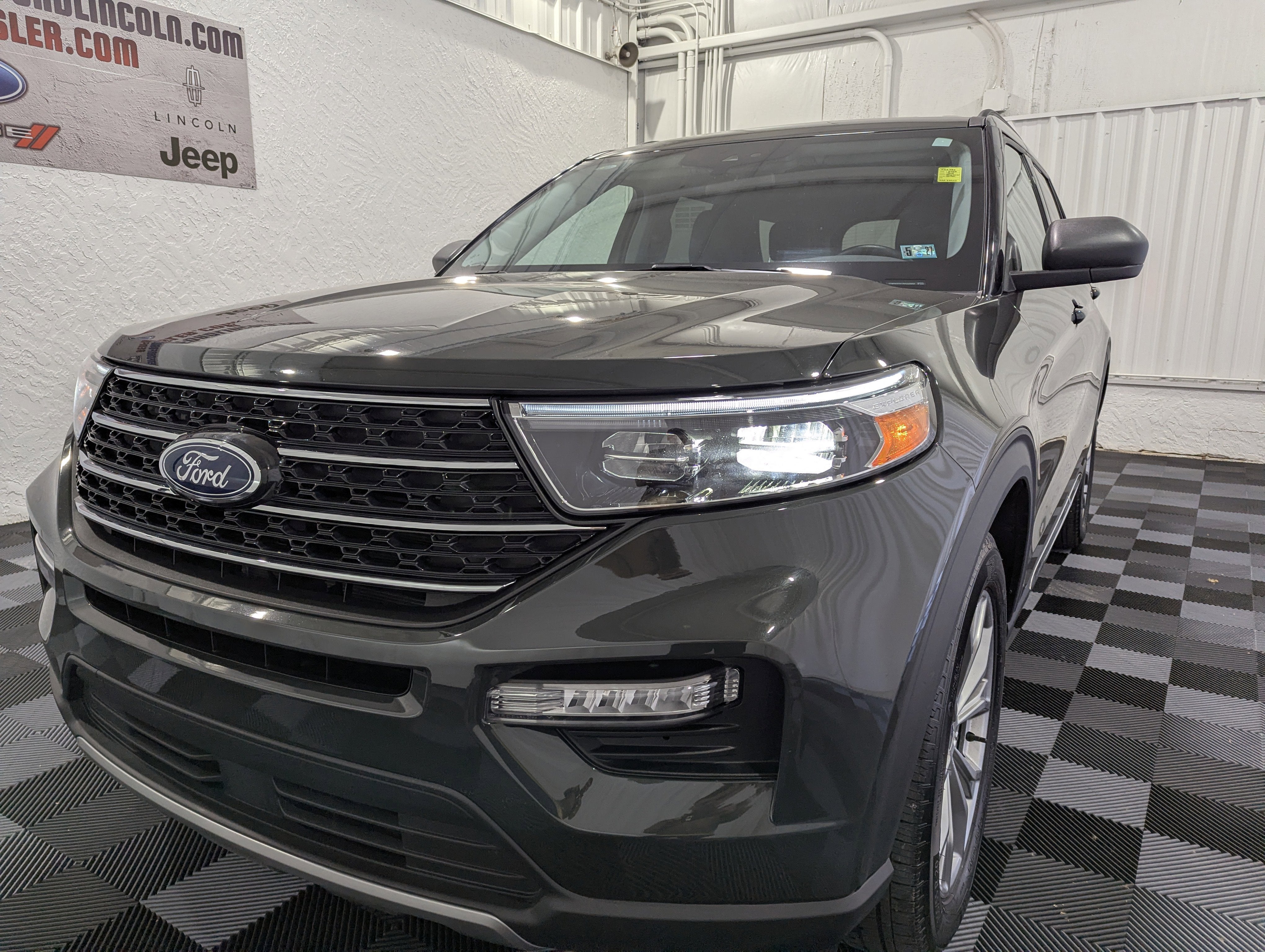2024 Ford Explorer XLT 4x4