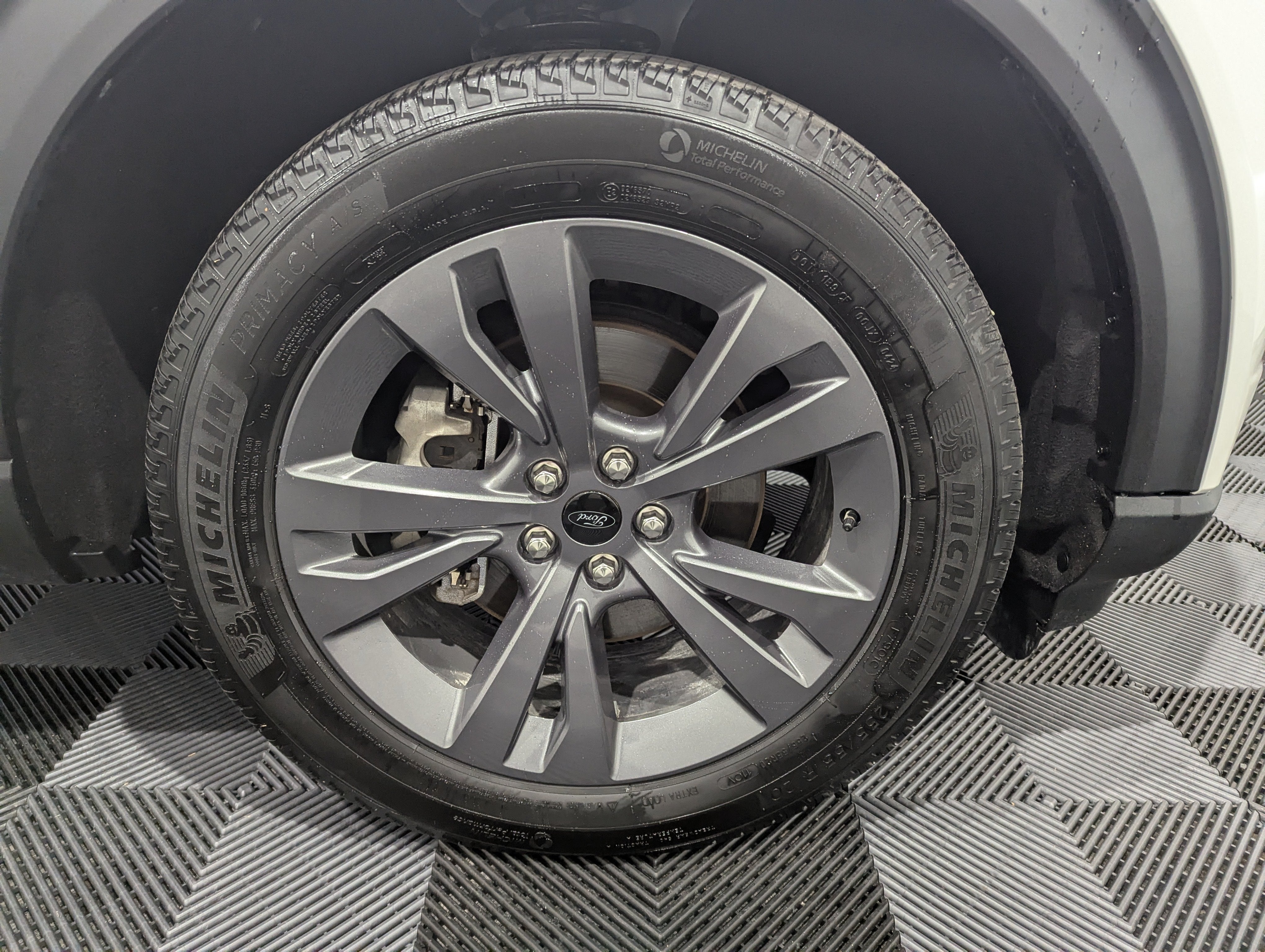 2024 Ford Explorer XLT 4x4